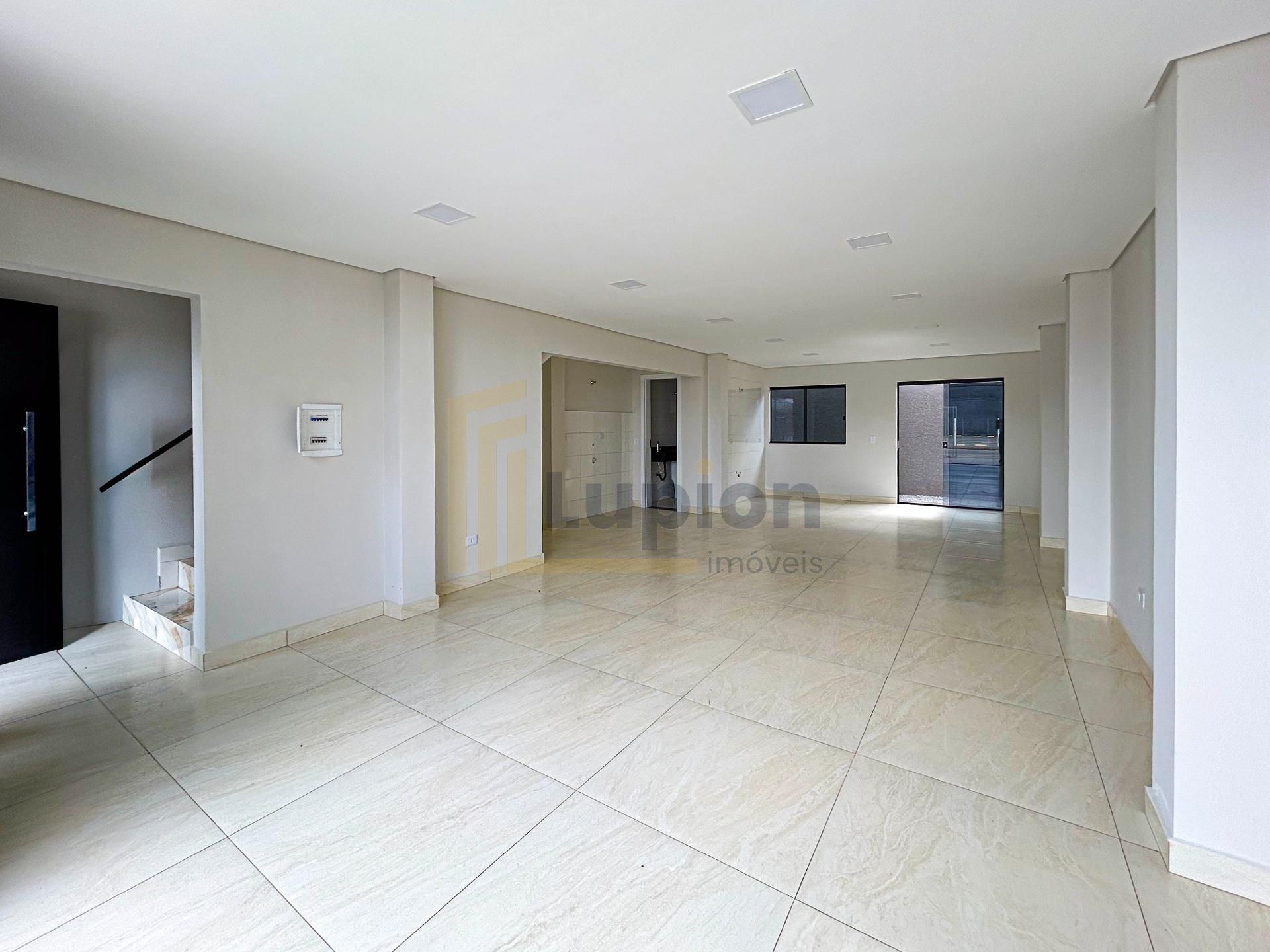 Sobrado 3 quartos com suite no Centro de Fazenda Rio Grande