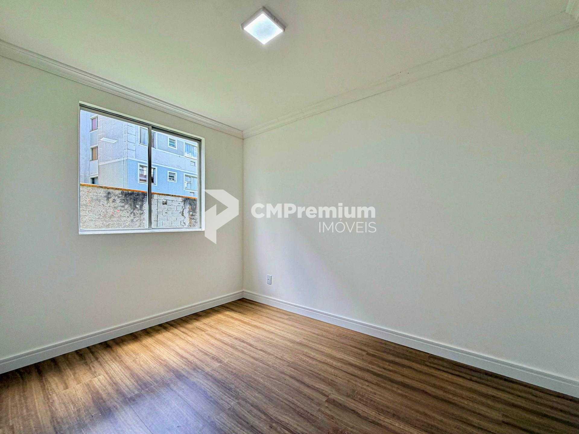 Apartamento Térreo com 2 Quartos e Vaga Demarcada em São José ...