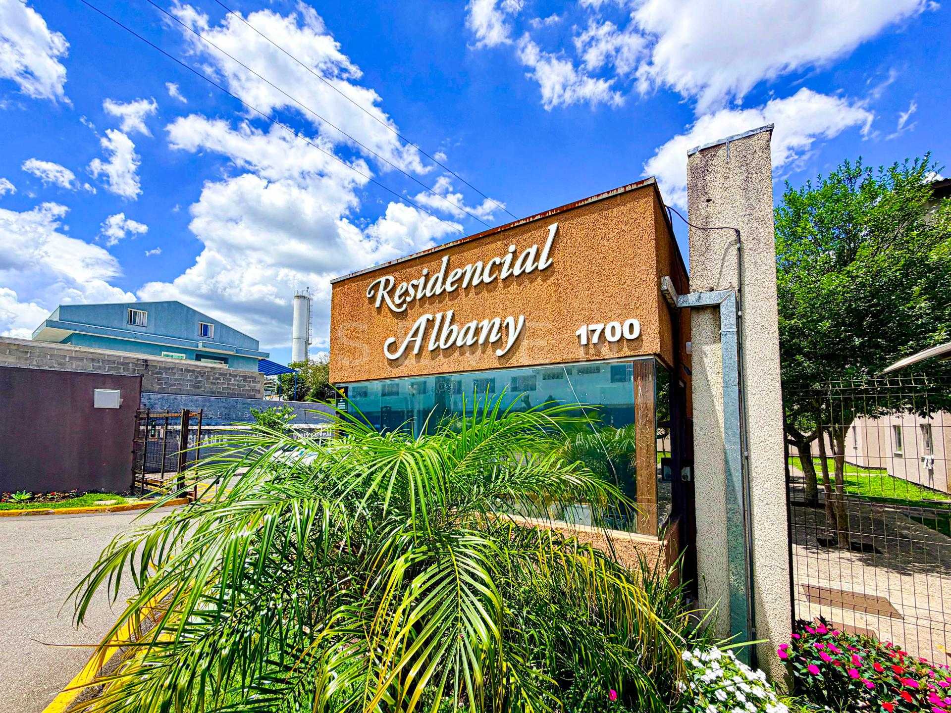 Apartamento Térreo com 2 Quartos e Vaga Demarcada em São José ...