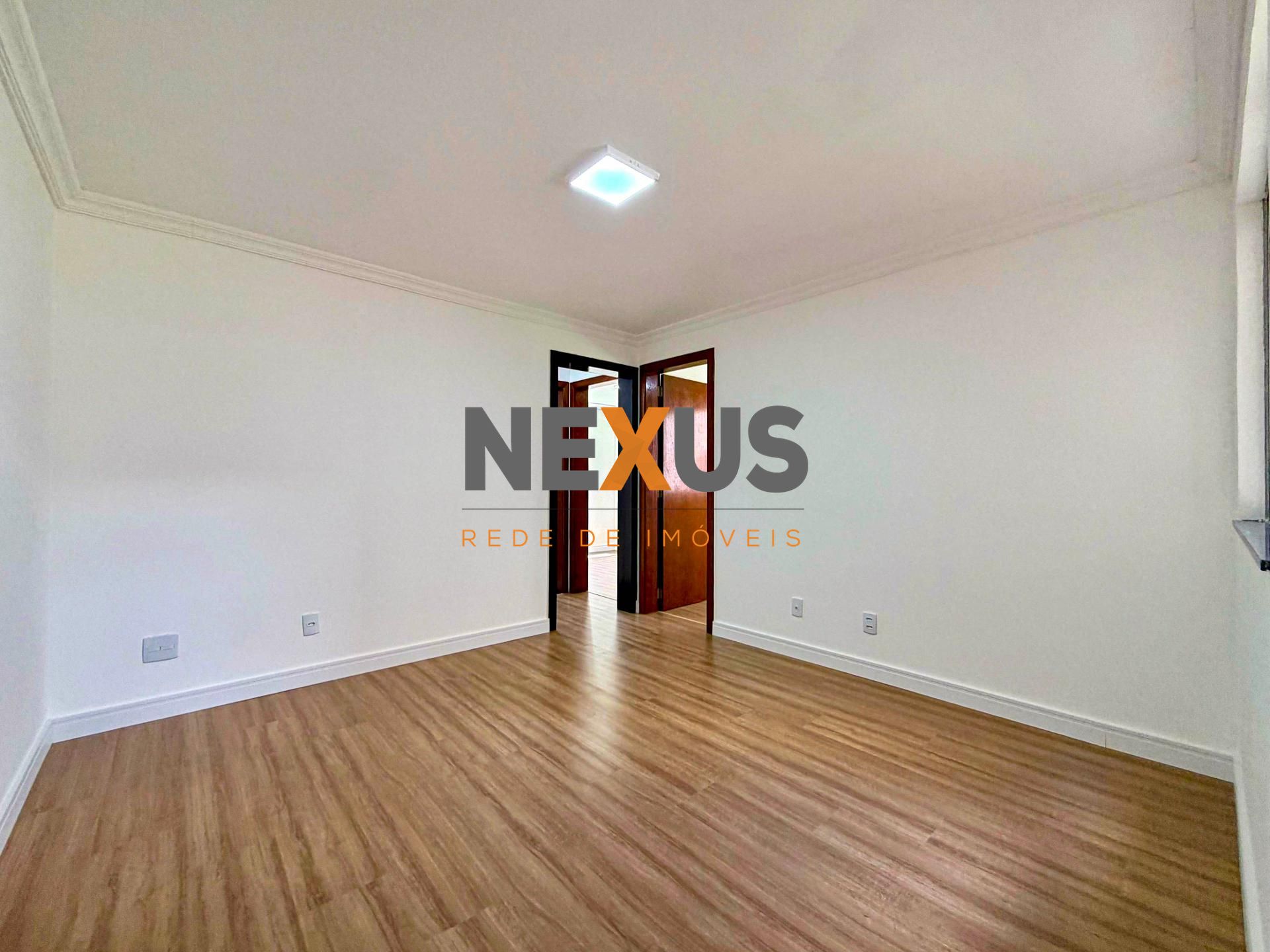 Apartamento Térreo com 2 Quartos e Vaga Demarcada em São José ...