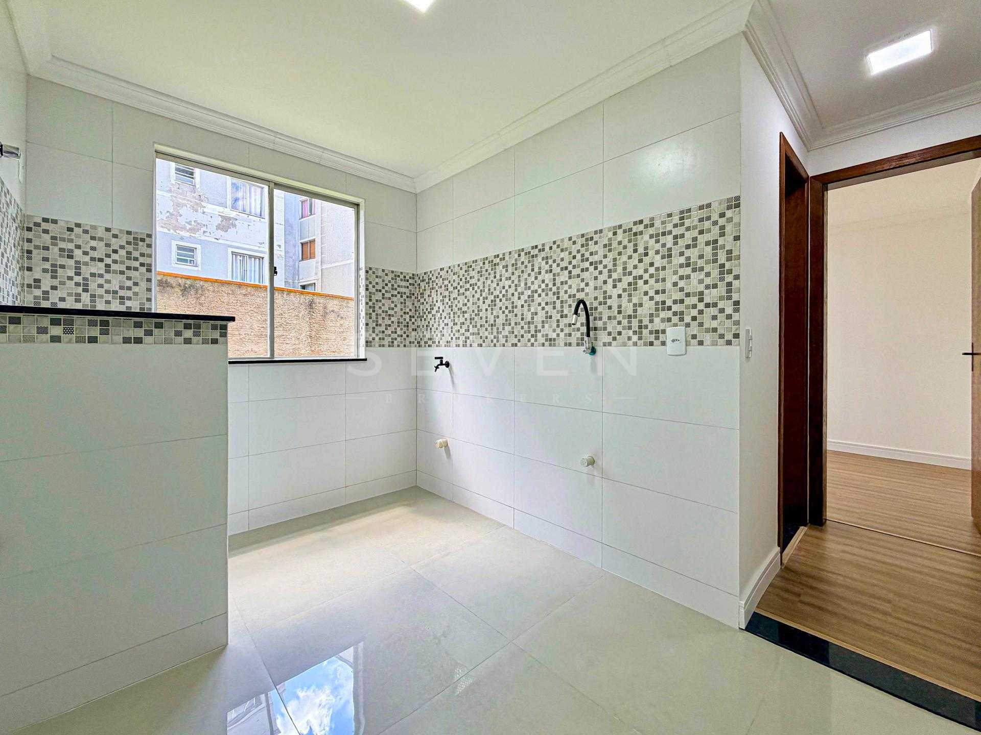 Apartamento Térreo com 2 Quartos e Vaga Demarcada em São José ...