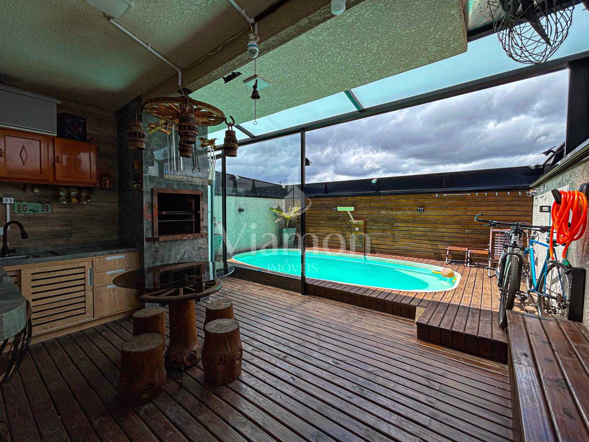 Casa Alto Padrão com Piscina e Área Gourmet no Centro de Fazen...