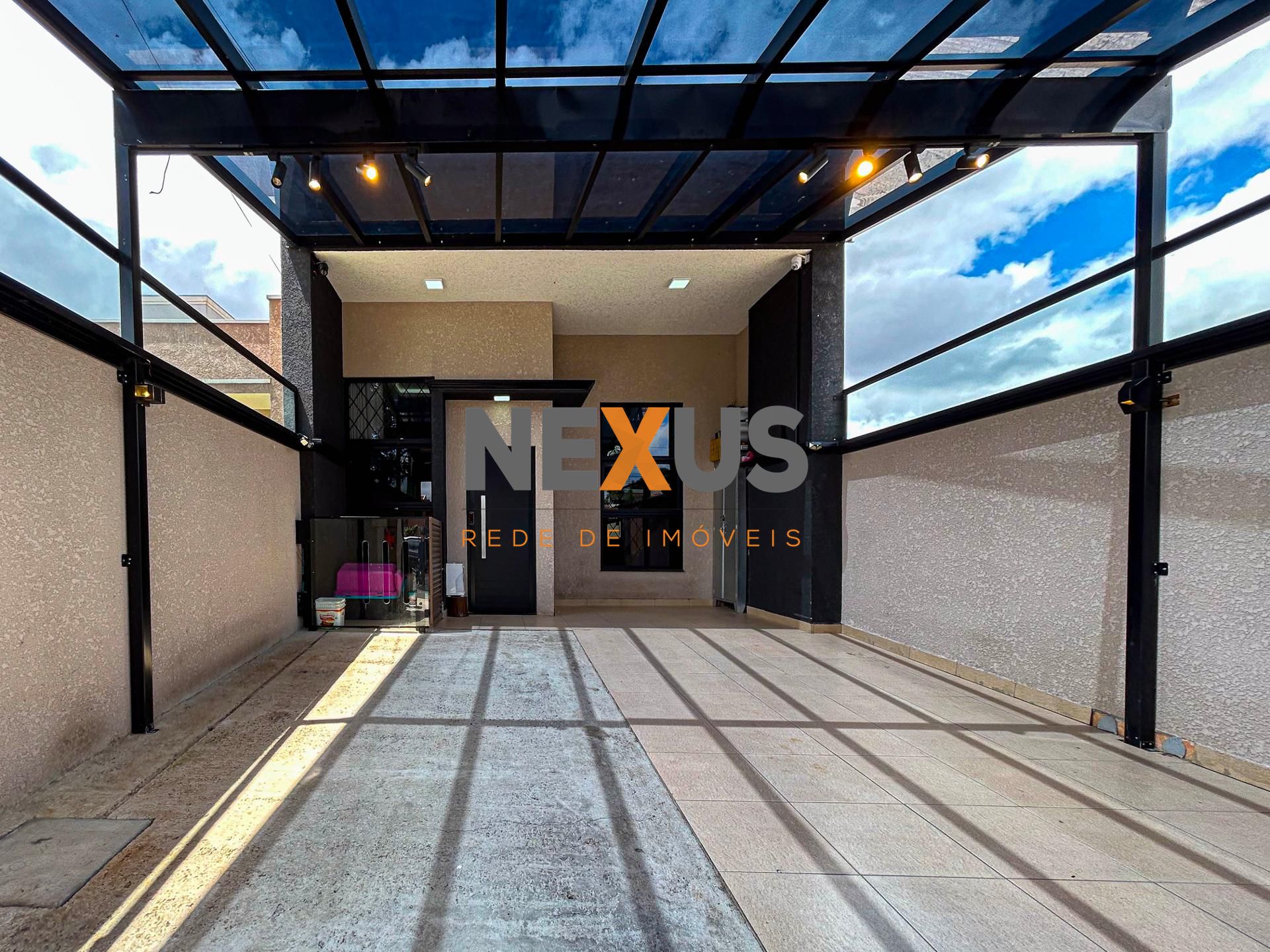 Casa Alto Padrão com Piscina e Área Gourmet no Centro de Fazen...