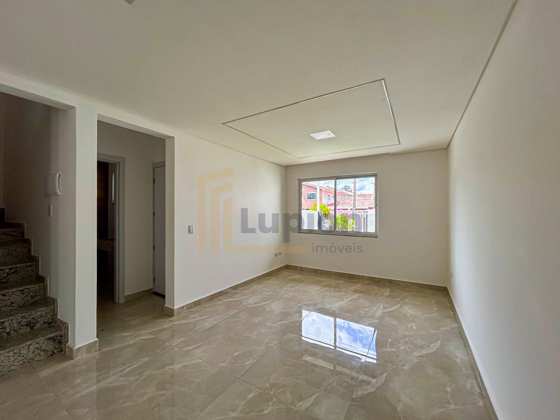 Sobrado com 3 Quartos,Área Gourmet no Bairro Estados em Fazend...