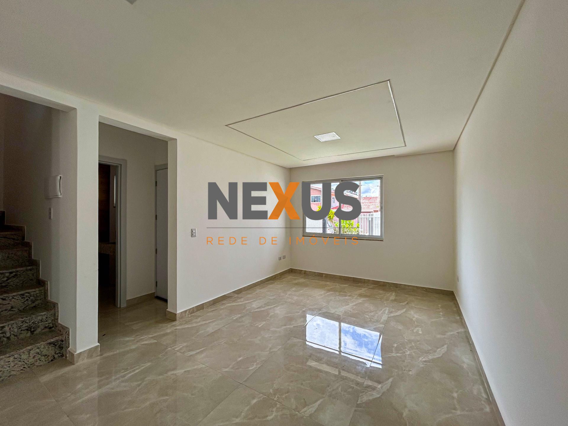 Sobrado com 3 Quartos,Área Gourmet no Bairro Estados em Fazend...