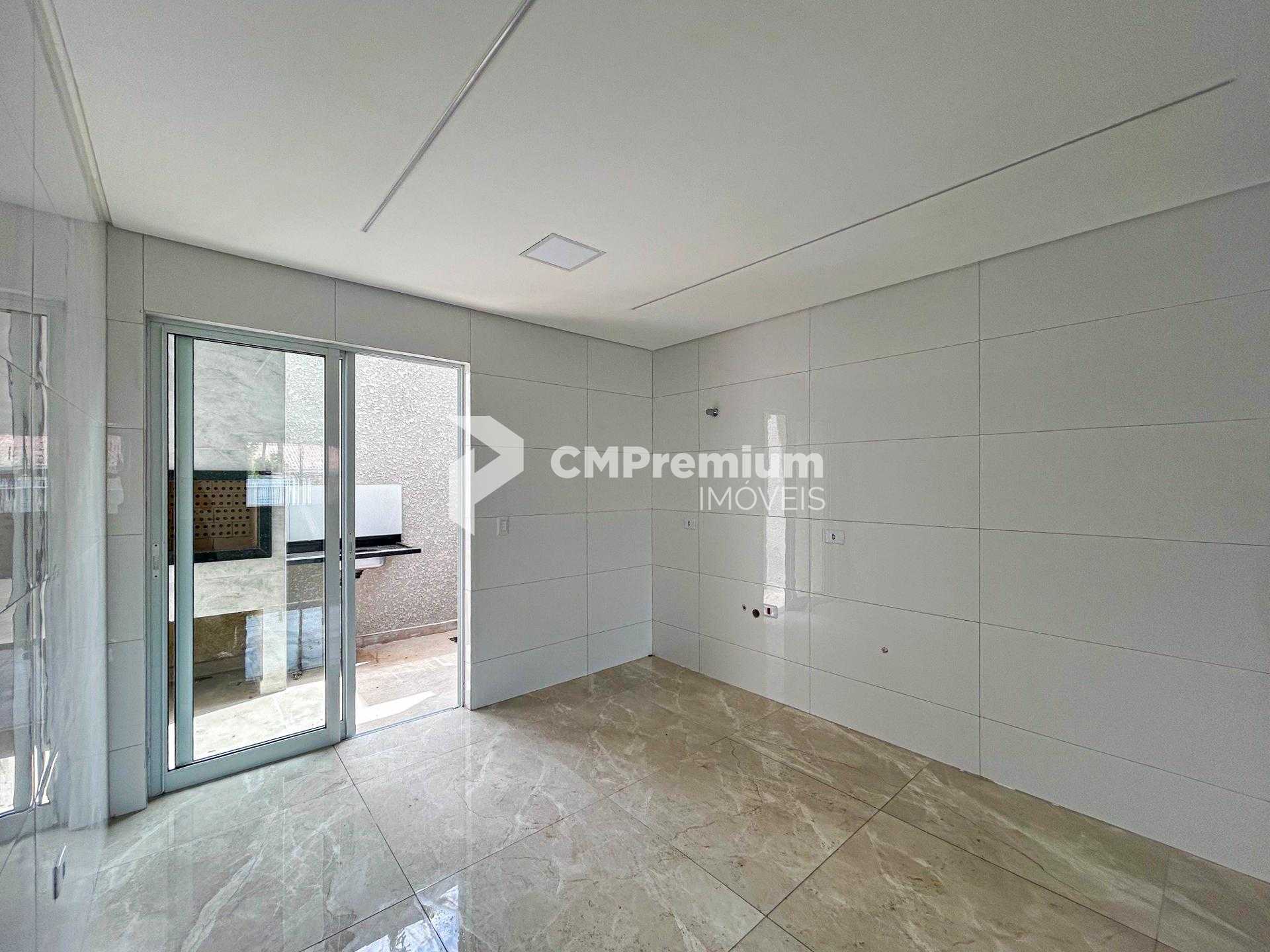 Sobrado com 3 Quartos,Área Gourmet no Bairro Estados em Fazend...