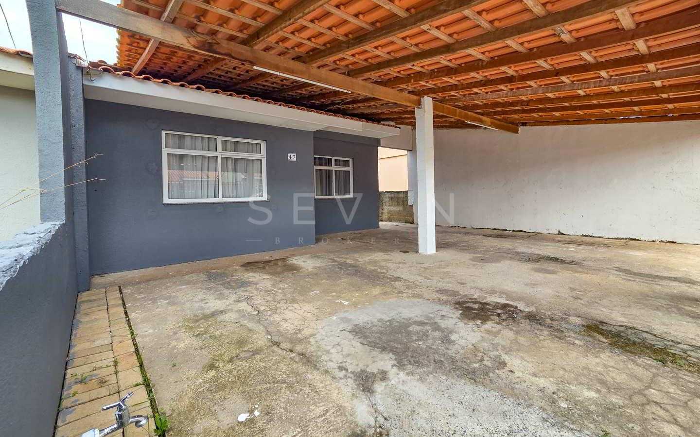 Casa em Condomínio com 2 Quartos e Amplo Terreno  Fazenda Rio...