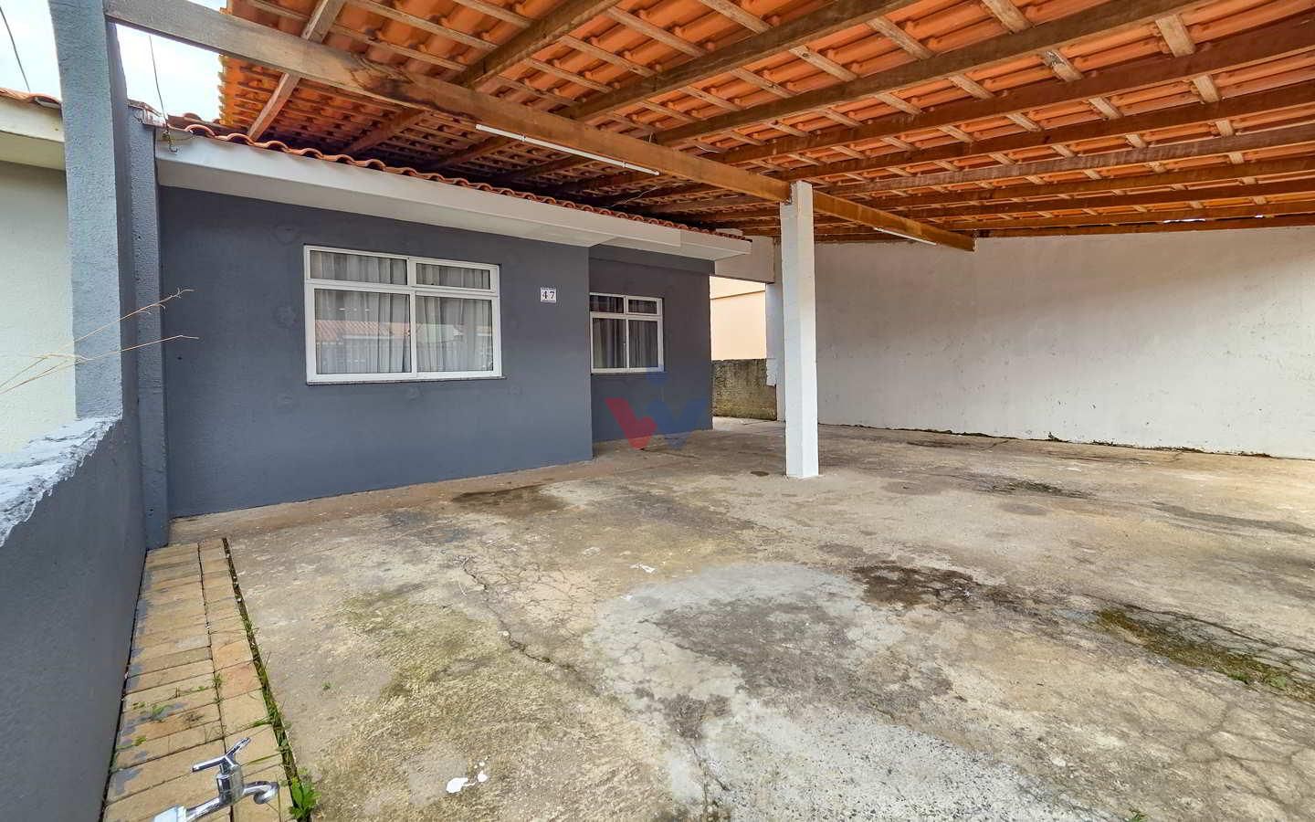 Casa em Condomínio com 2 Quartos e Amplo Terreno  Fazenda Rio...
