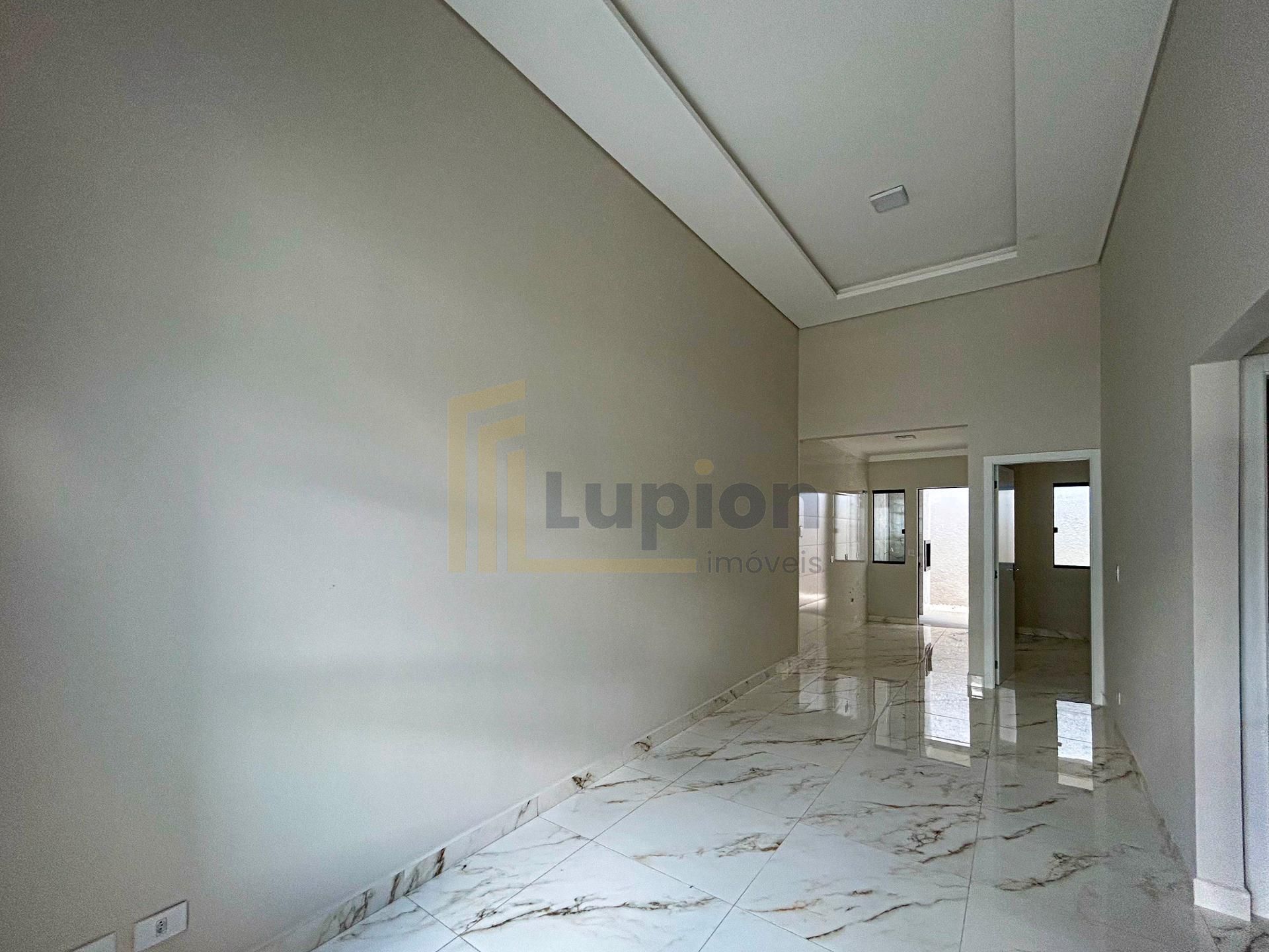 Casa com 3 Quartos e Suíte, e Área Gourmet no Iguaçu em Fazend...