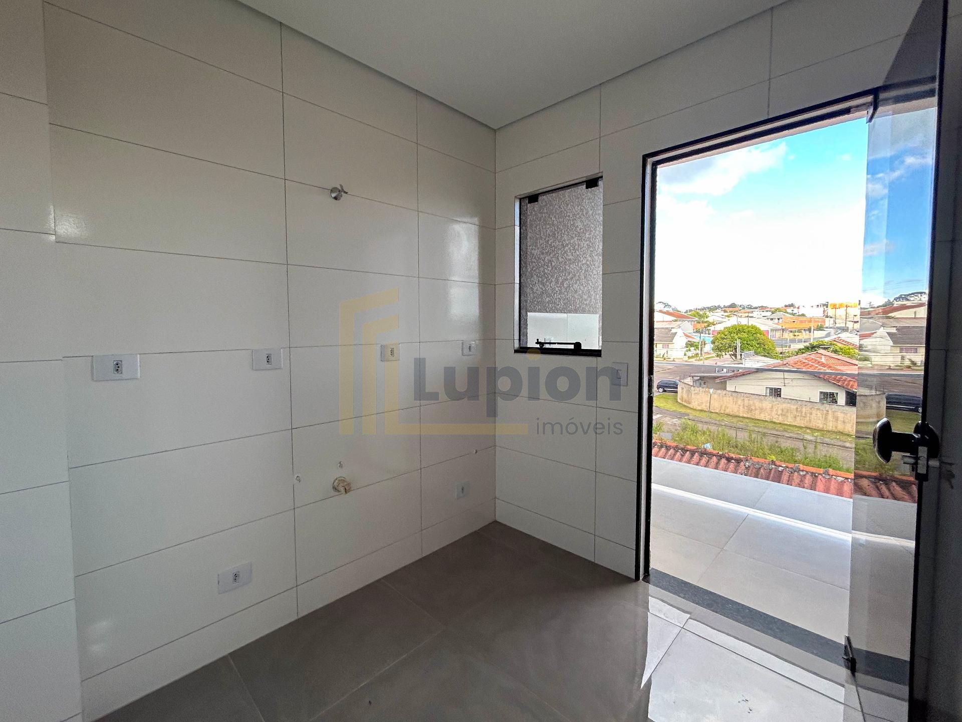 Triplex Novo com Área Comercial no Bairro Veneza em Fazenda Ri...