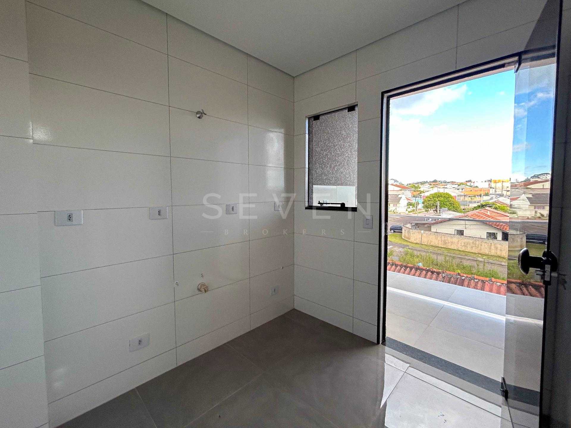 Triplex Novo com Área Comercial no Bairro Veneza em Fazenda Ri...