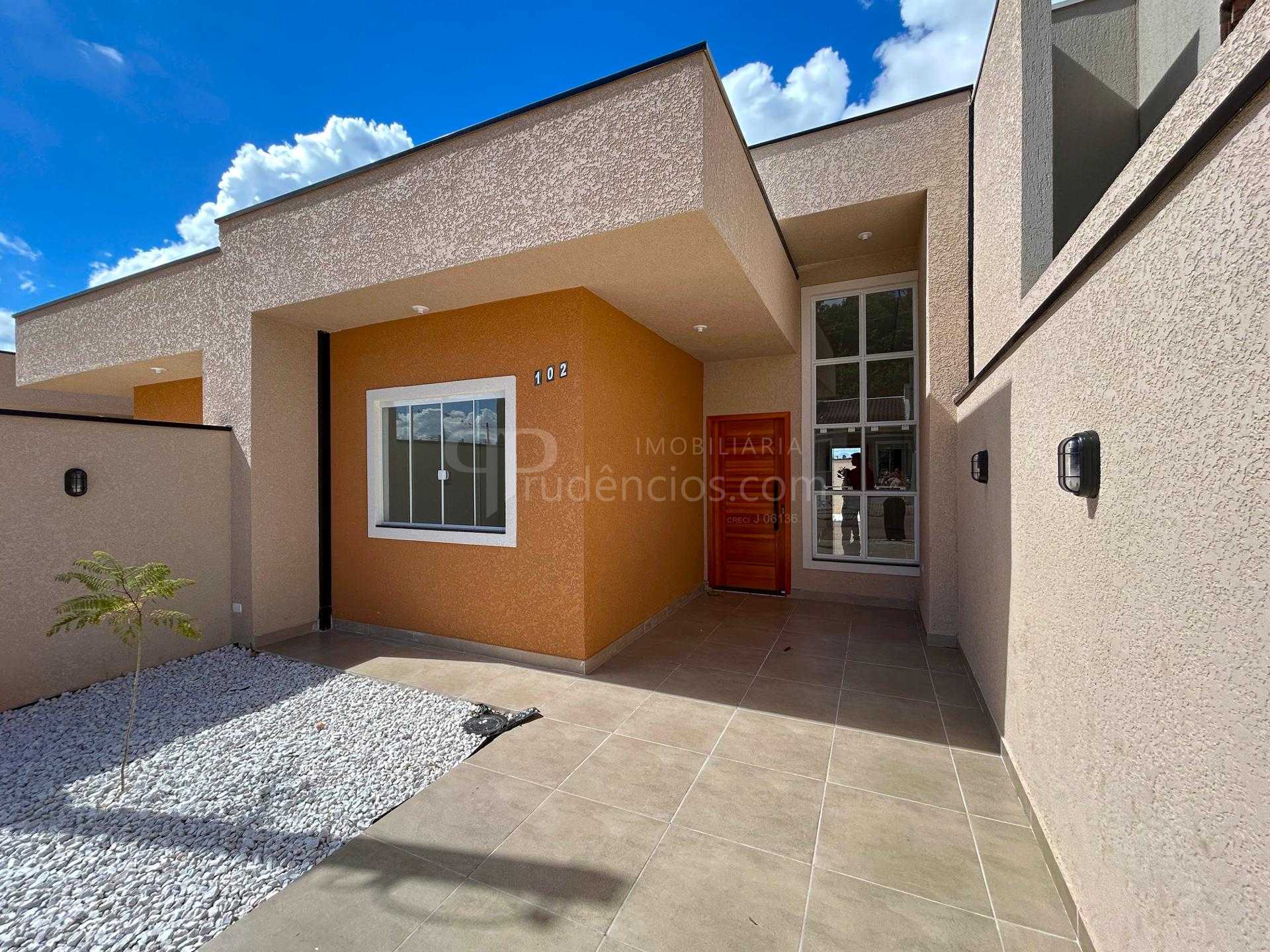 Casa 3 Quartos com Suíte em Condomínio no Gralha Azul - Fazend...