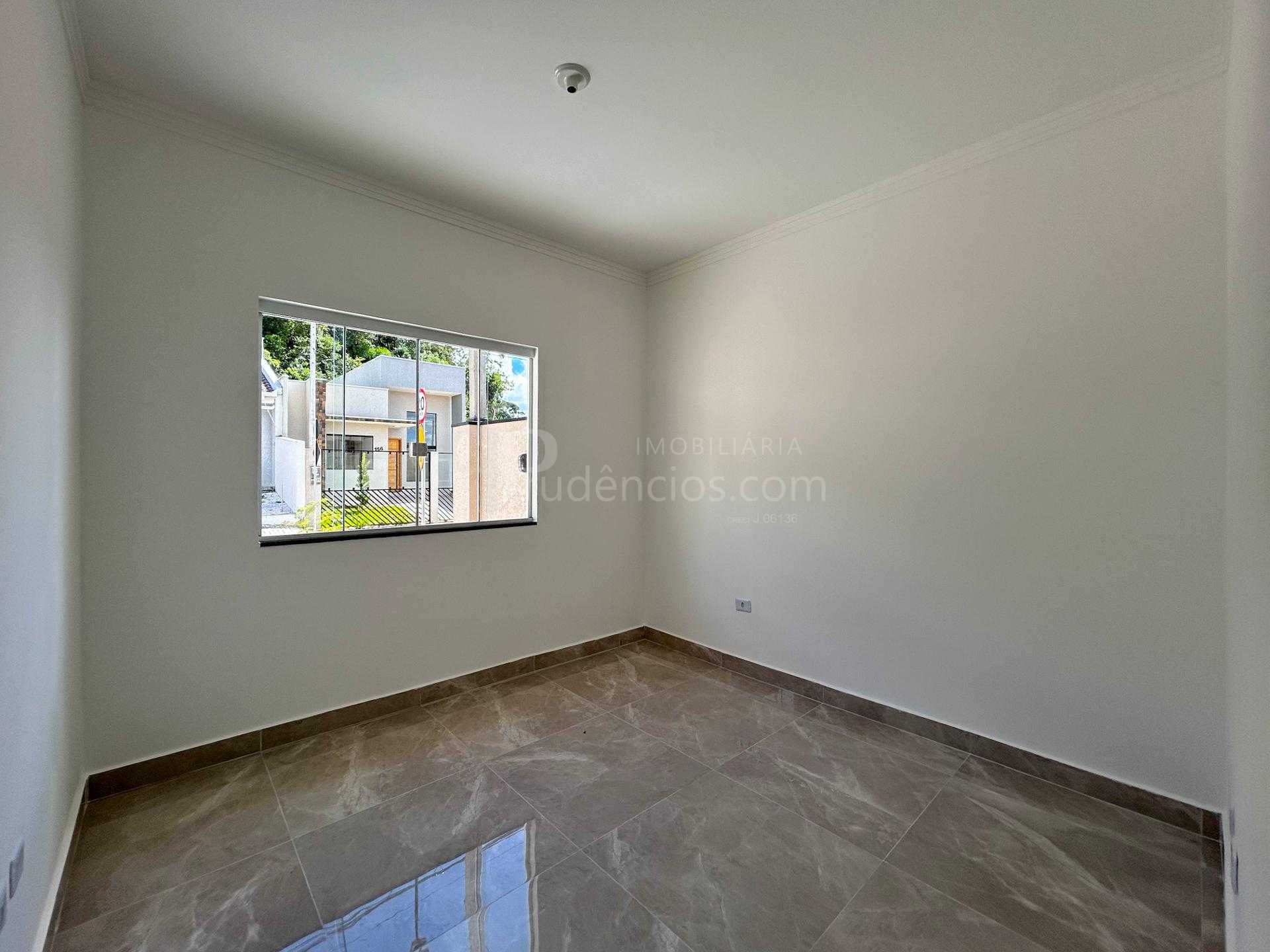 Casa 3 Quartos com Suíte em Condomínio no Gralha Azul - Fazend...