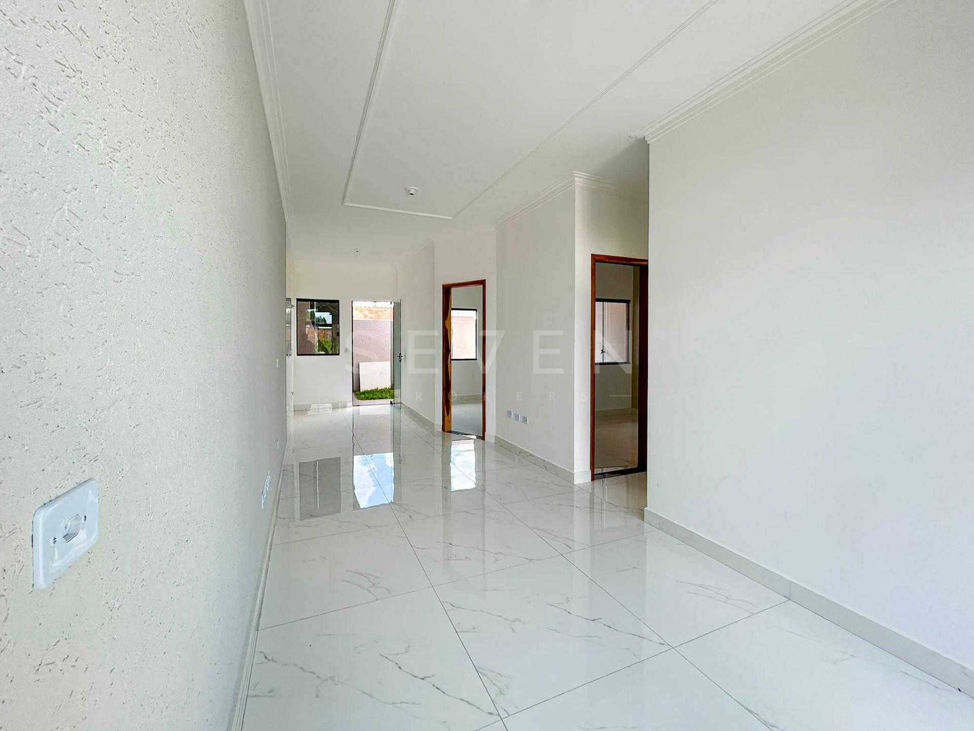 Casa com Área Gourmet no Bairro Estados  Fazenda Rio Grande