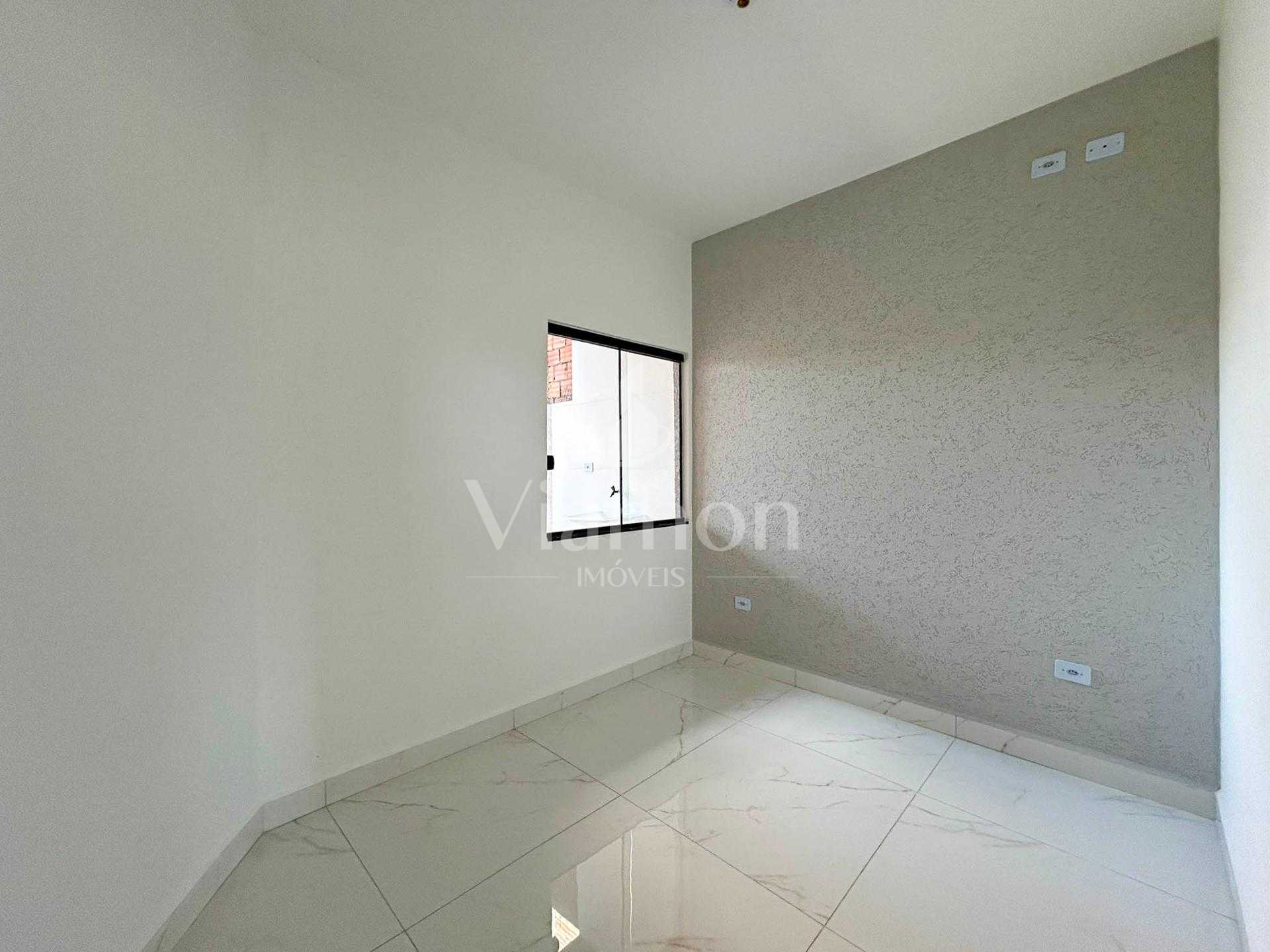 Casa com Área Gourmet no Bairro Estados  Fazenda Rio Grande