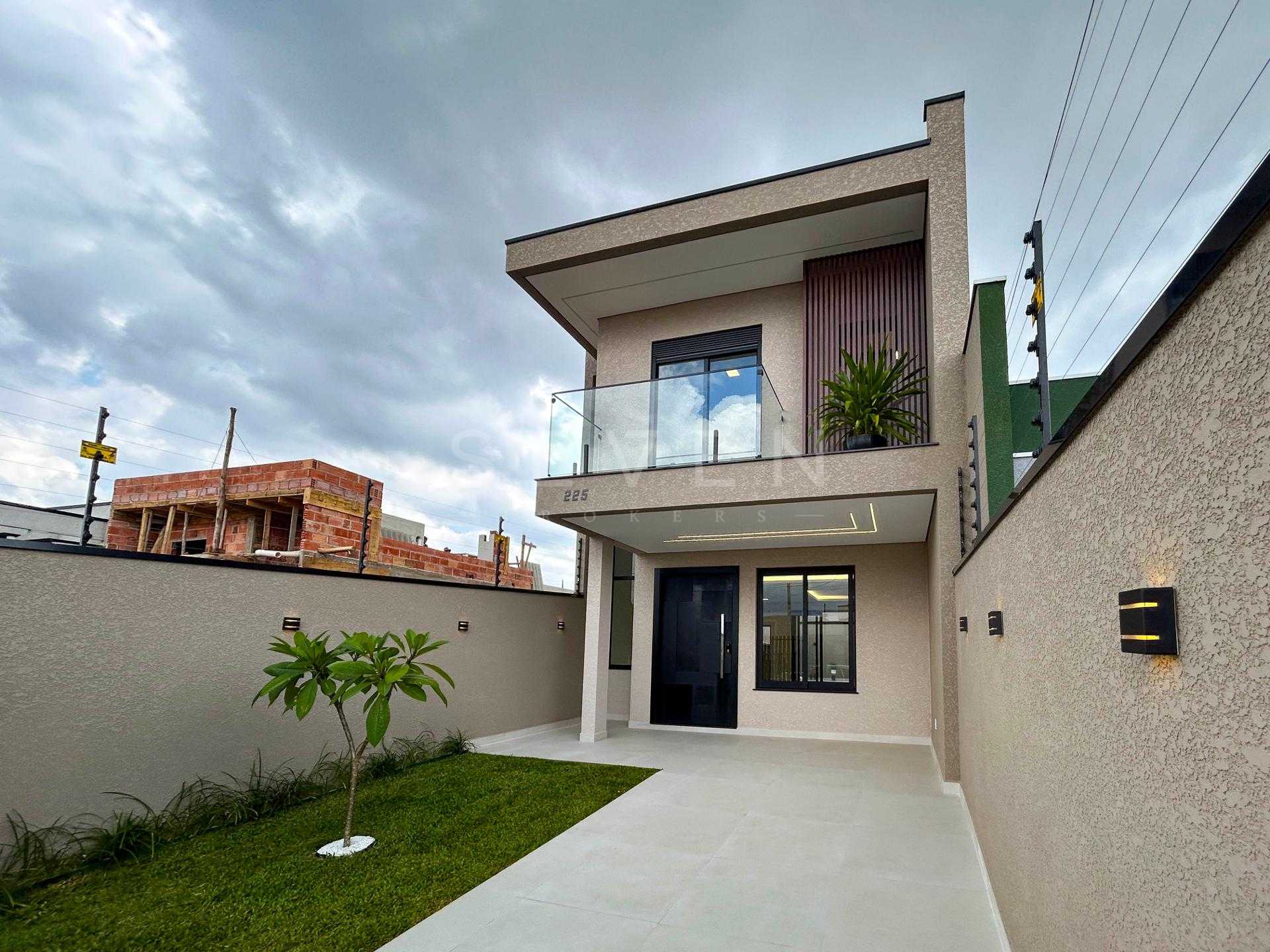 Casa com Piscina e Área Gourmet no Bairro Eucaliptos - Fazenda...
