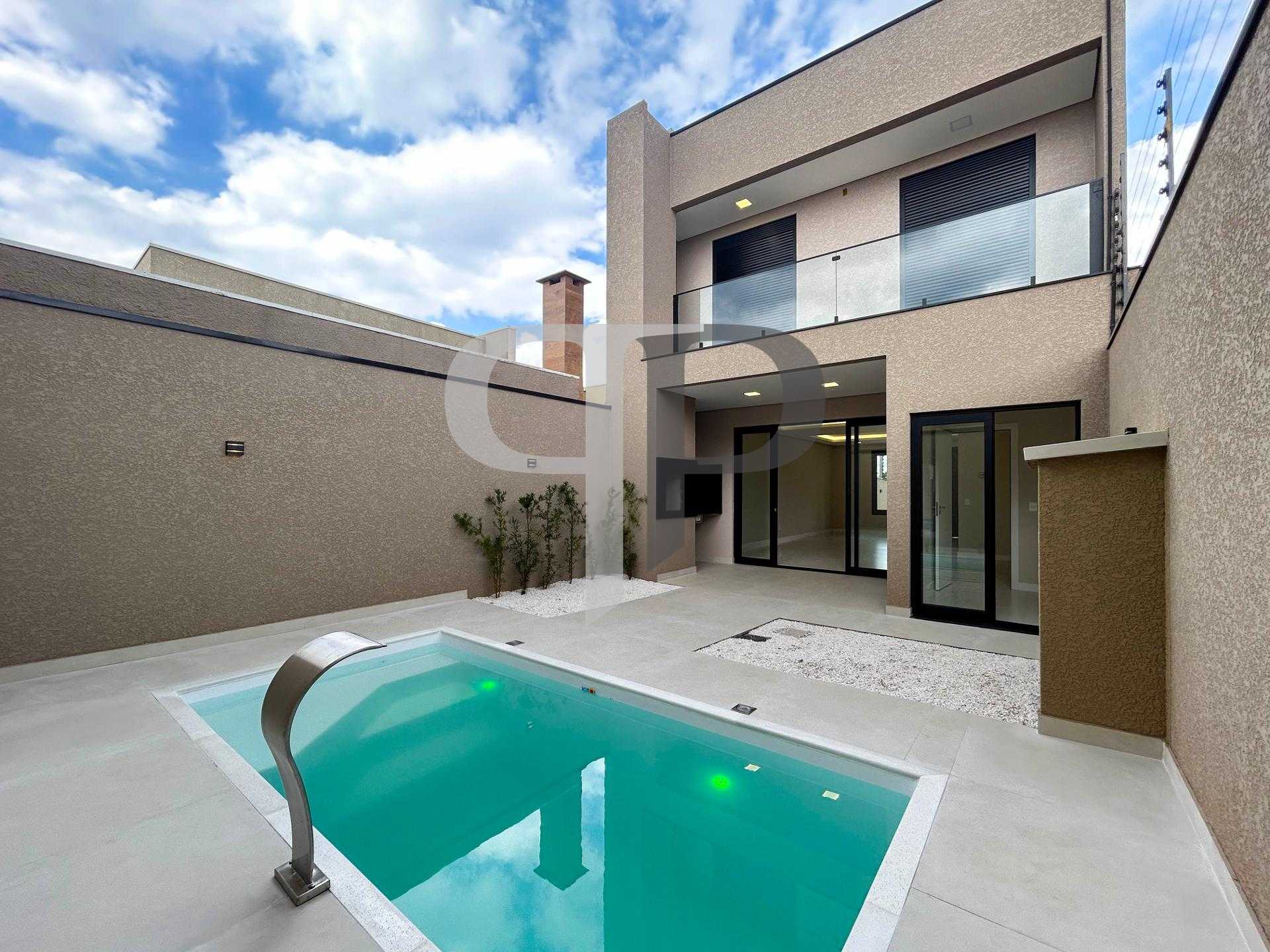 Casa com Piscina e Área Gourmet no Bairro Eucaliptos - Fazenda...