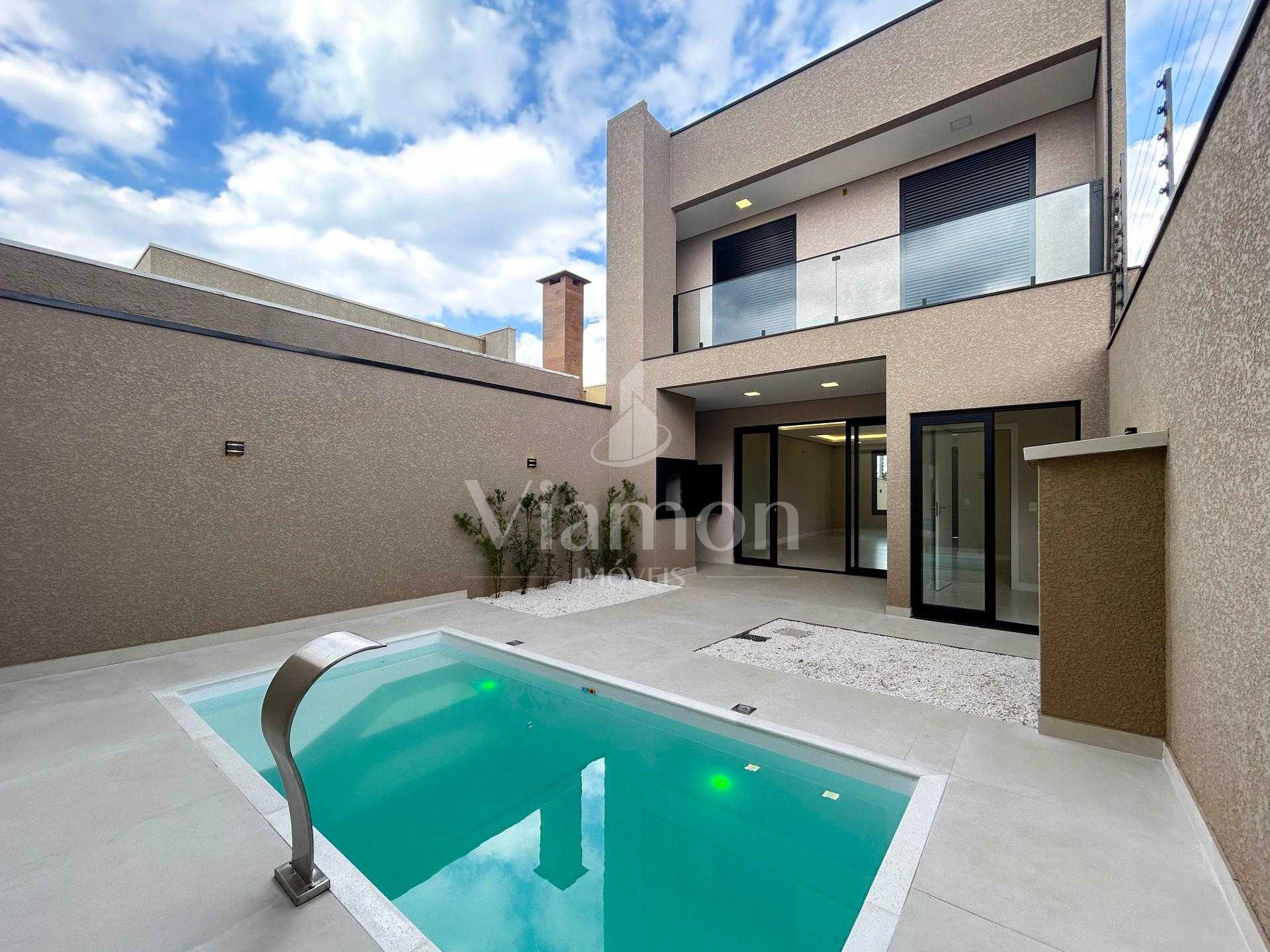 Casa com Piscina e Área Gourmet no Bairro Eucaliptos - Fazenda...