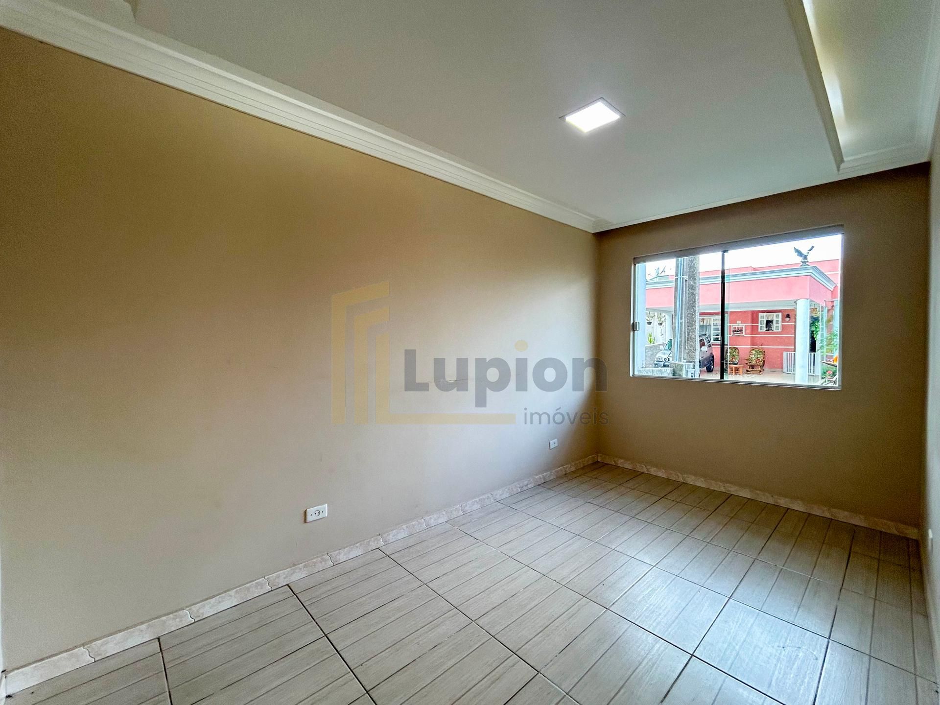 Sobrado 4 Quartos em Condomínio com Lazer Completo - Fazenda R...