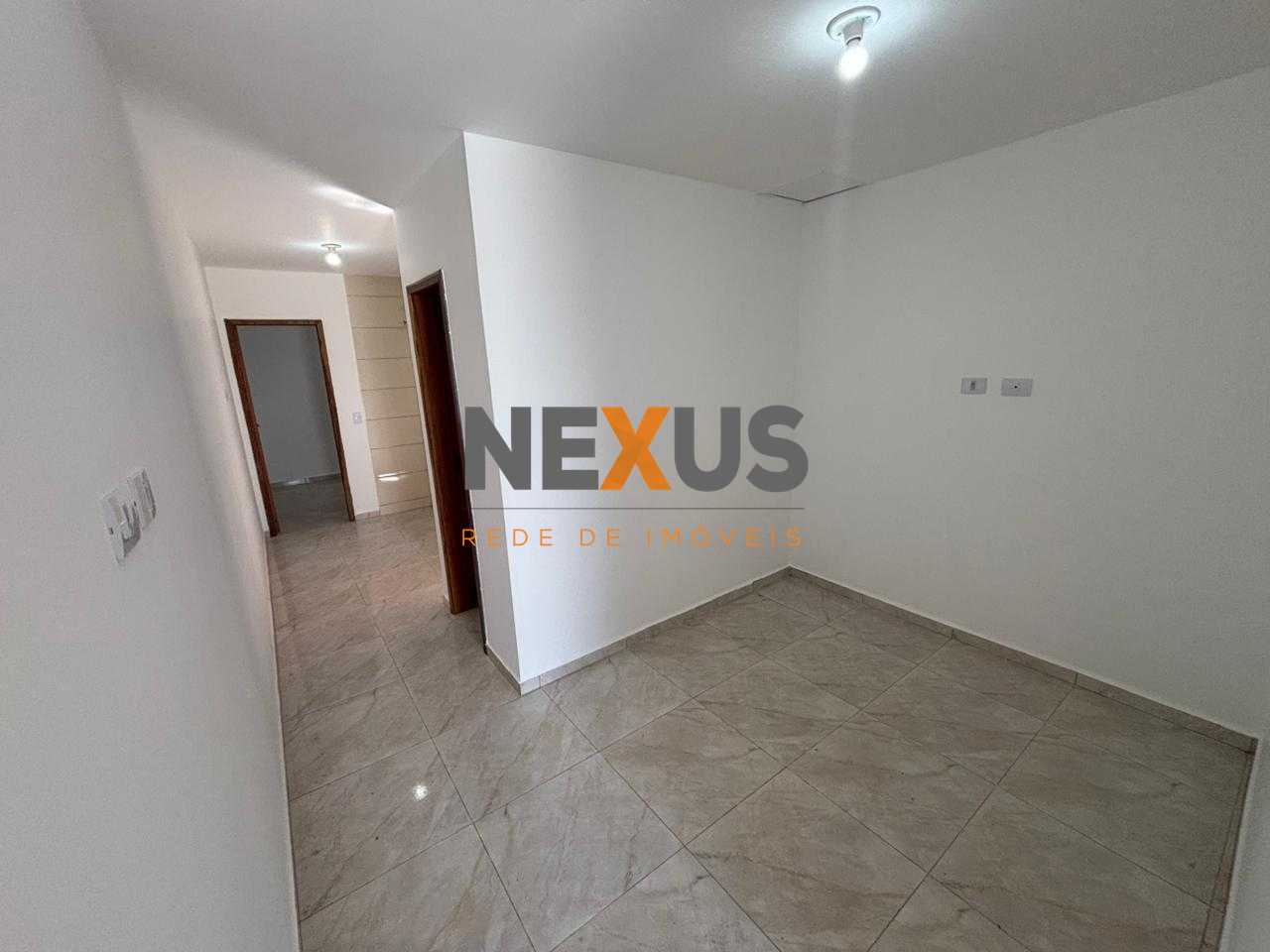 Casa 2 Quartos e terreno no Campo de Santana - Curitiba