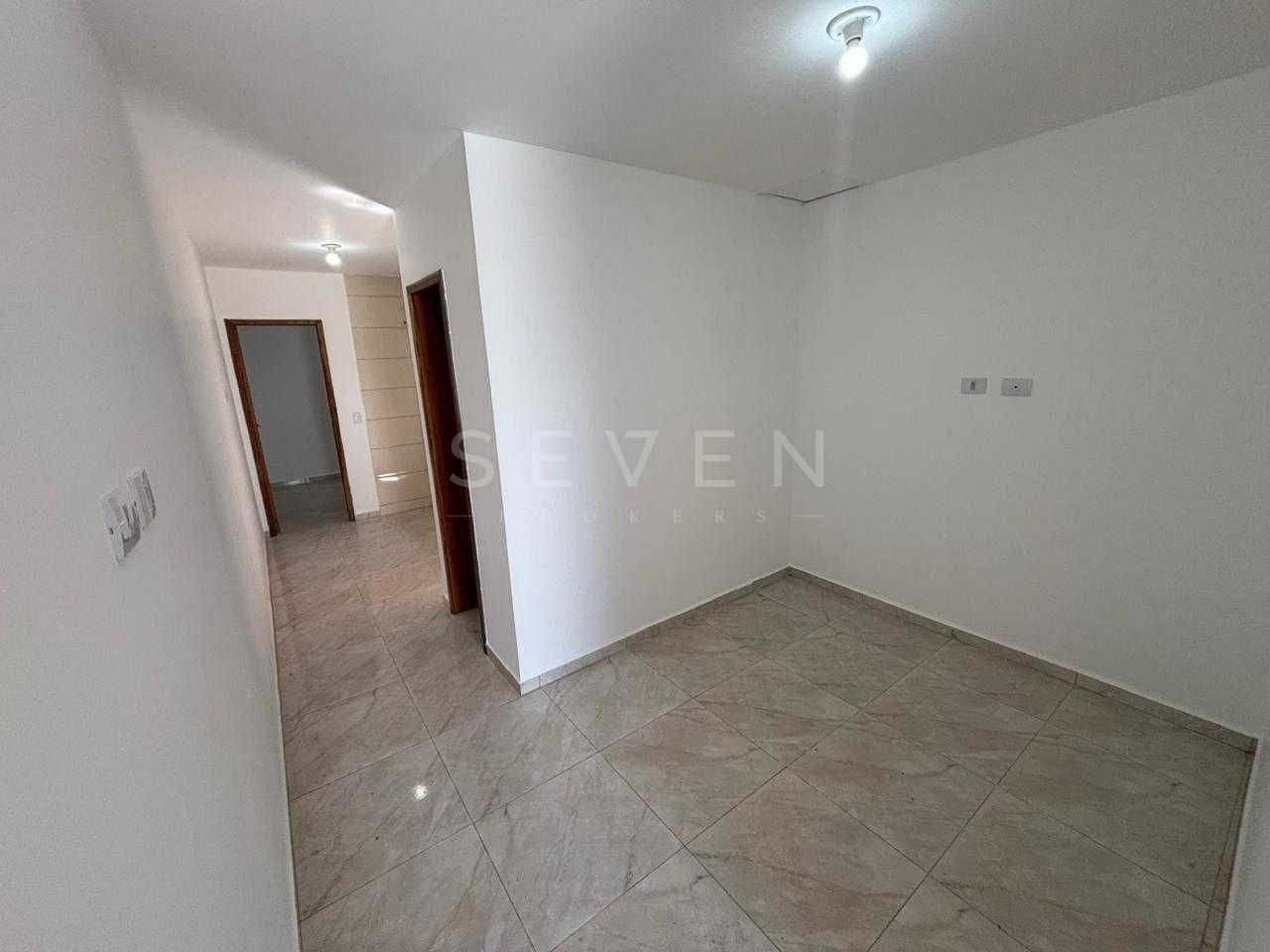 Casa 2 Quartos e terreno no Campo de Santana - Curitiba