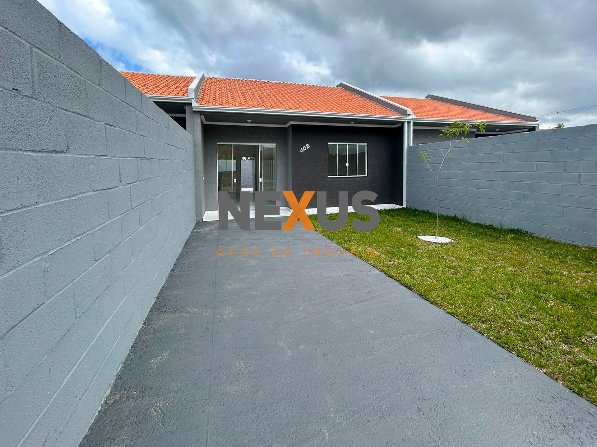 Casa 2 Quartos com Área Gourmet no Gralha Azul - Fazenda Rio G...