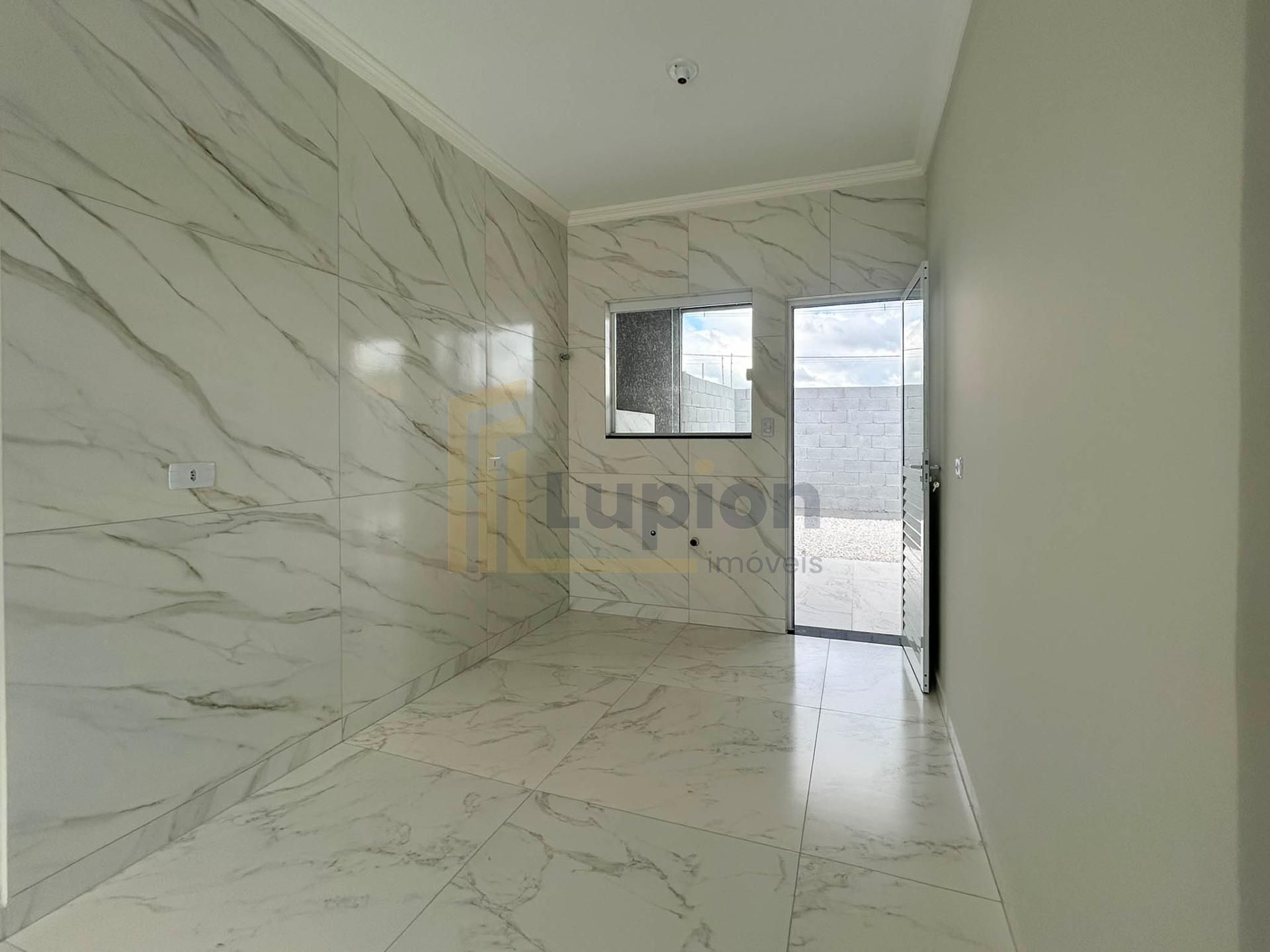 Casa 2 Quartos com Área Gourmet no Gralha Azul - Fazenda Rio G...