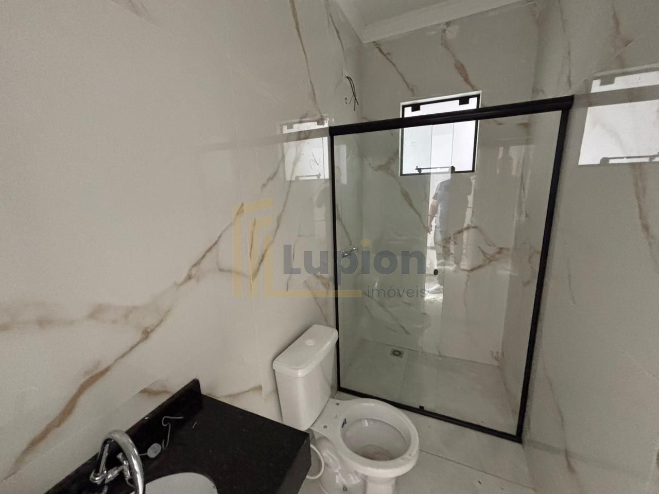 Casa 3 Quartos com Suíte e  Amplo Espaço no Iguaçu - Fazenda R...