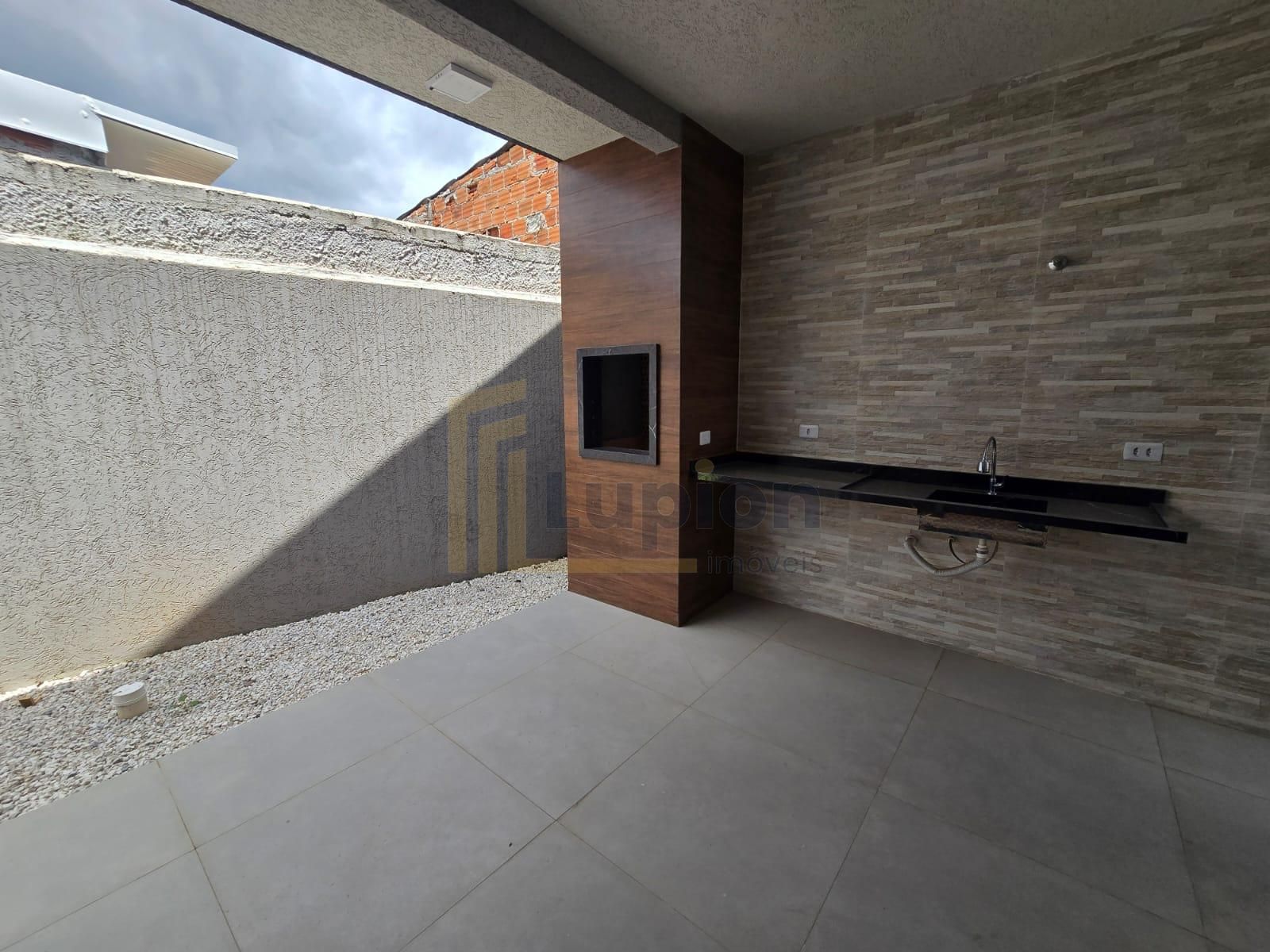 Casa 3 Quartos com Suíte e Área Gourmet no Bairro Iguaçu - Faz...