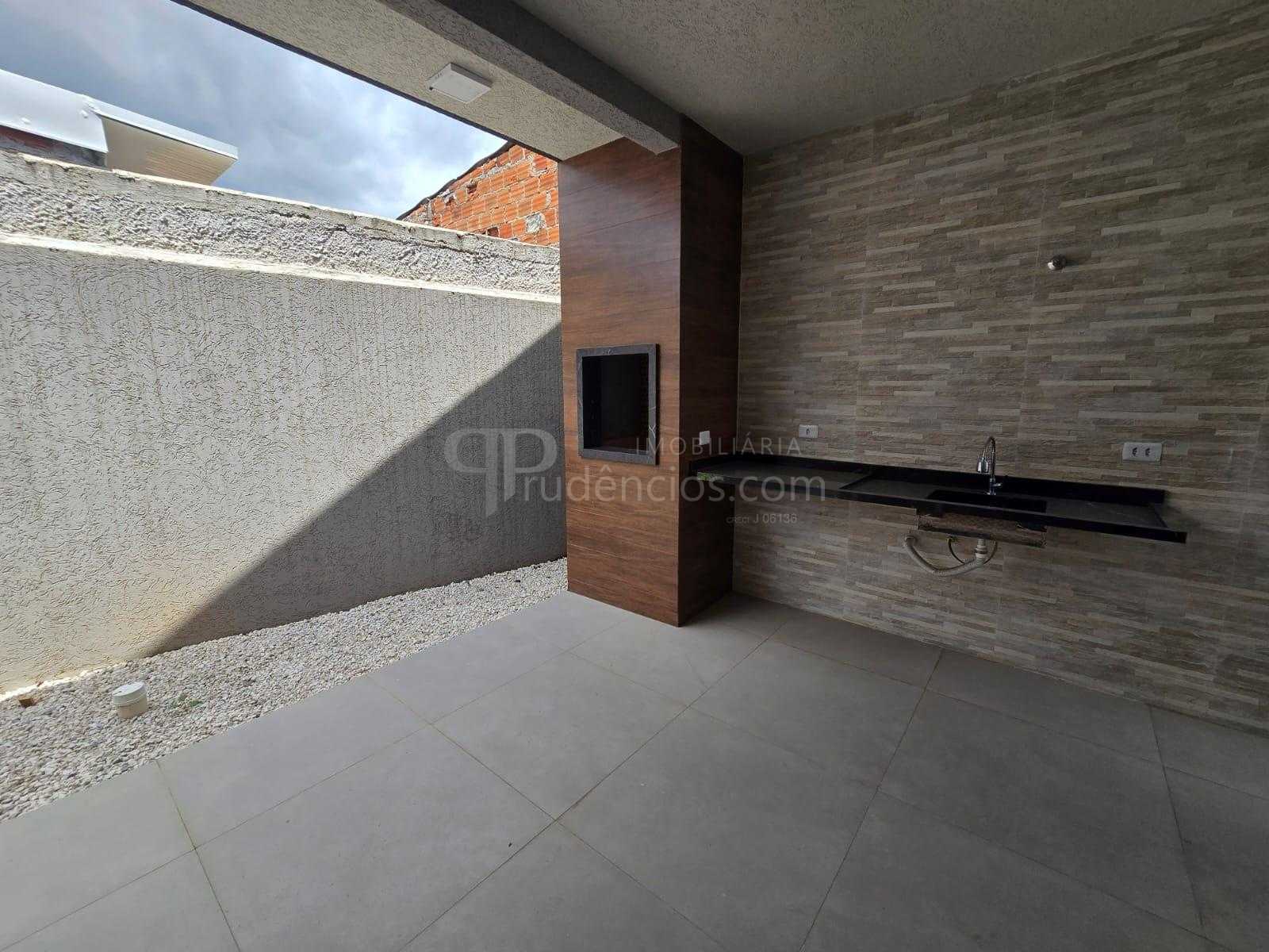 Casa 3 Quartos com Suíte e Área Gourmet no Bairro Iguaçu - Faz...