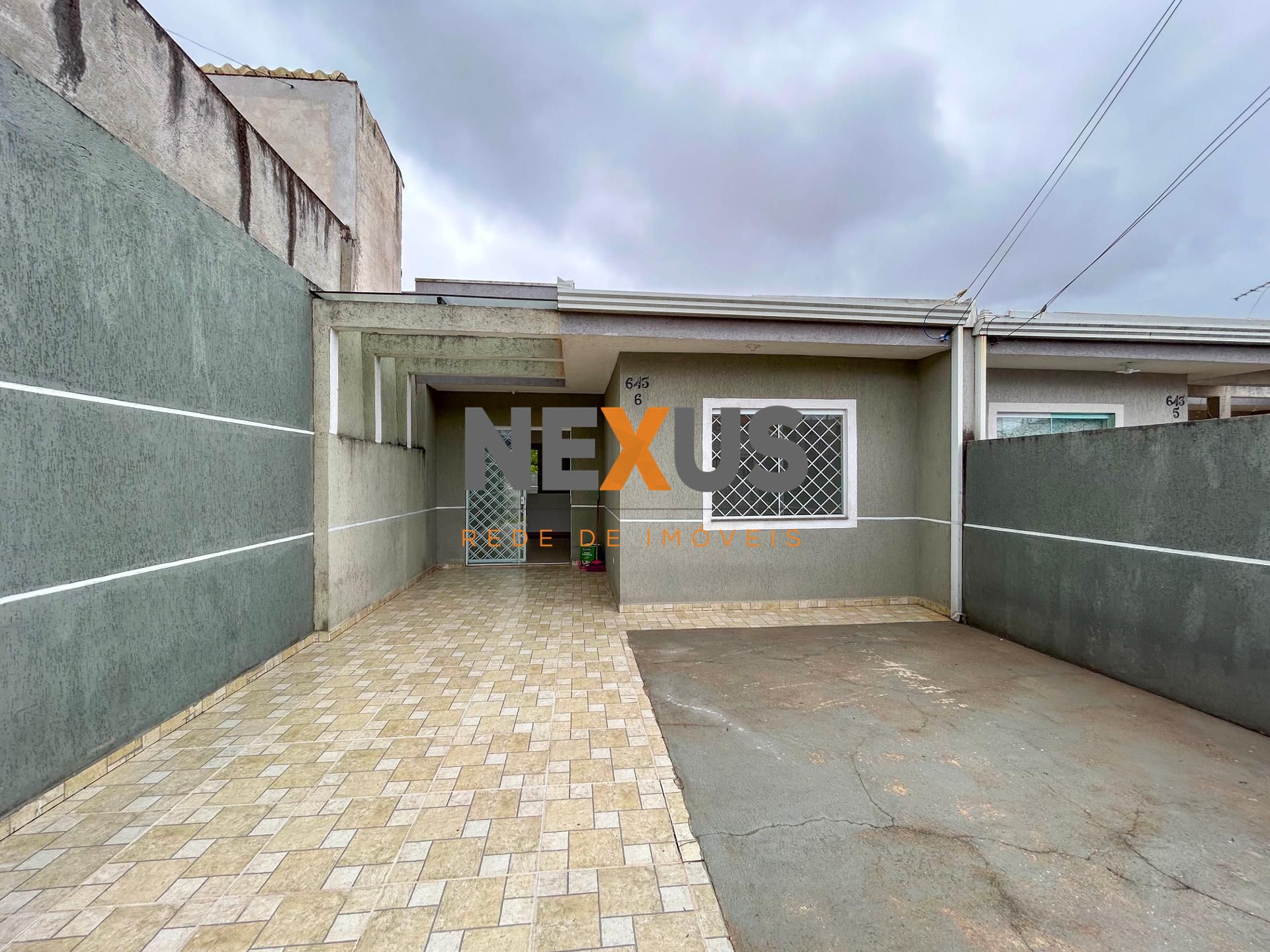 Casa 2 Quartos com Amplo Terreno no Gralha Azul - Fazenda Rio ...