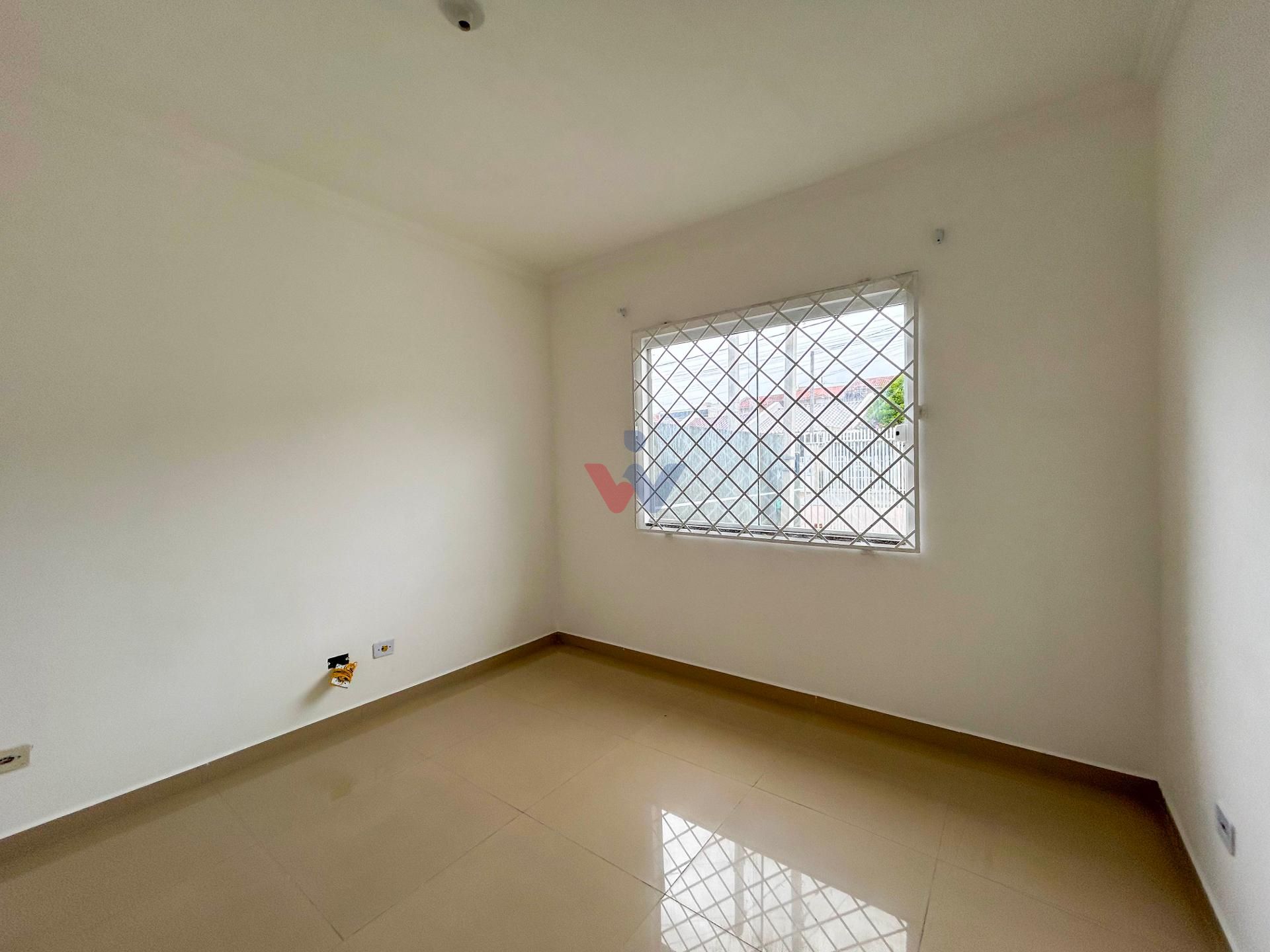 Casa 2 Quartos com Amplo Terreno no Gralha Azul - Fazenda Rio ...