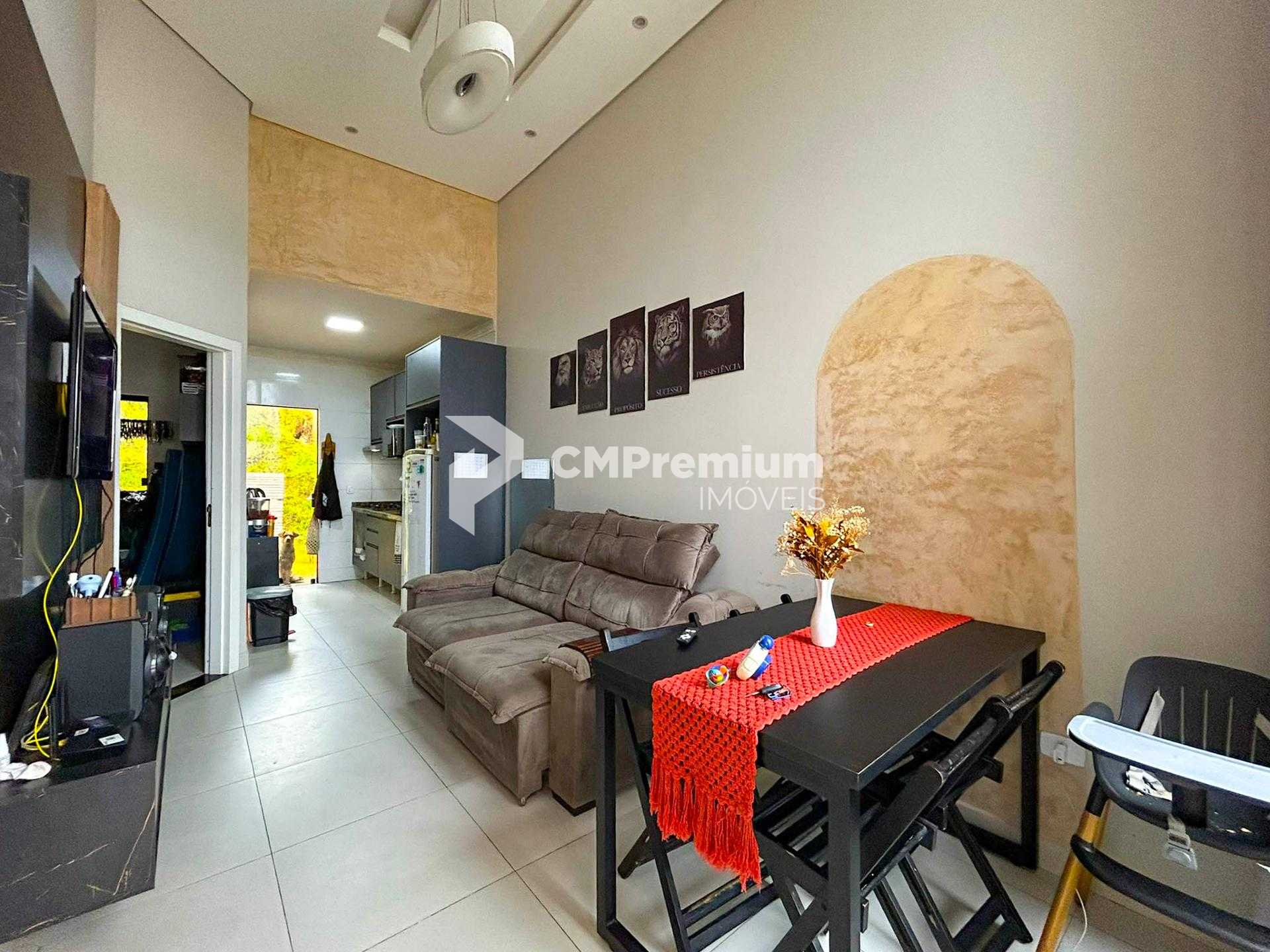 Casa 3 Quartos com Suíte e Churrasqueira no Bairro Nações - Fa...