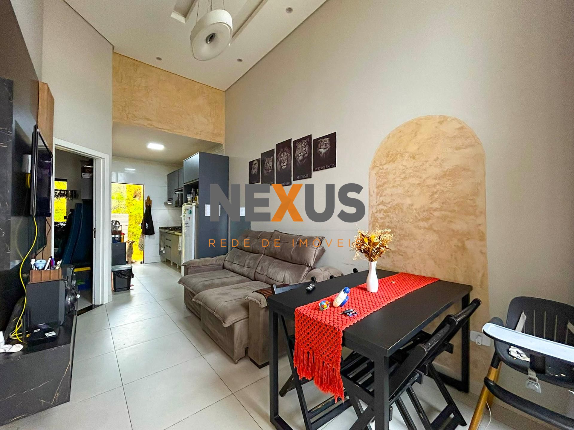 Casa 3 Quartos com Suíte e Churrasqueira no Bairro Nações - Fa...