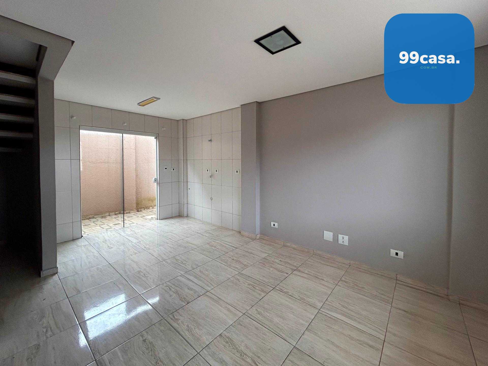 Sobrado de Esquina 3 Quartos com Acesso à Av. Brasil - Fazenda...