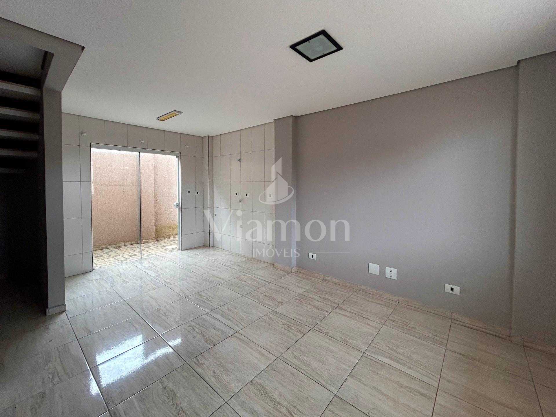 Sobrado de Esquina 3 Quartos com Acesso à Av. Brasil - Fazenda...