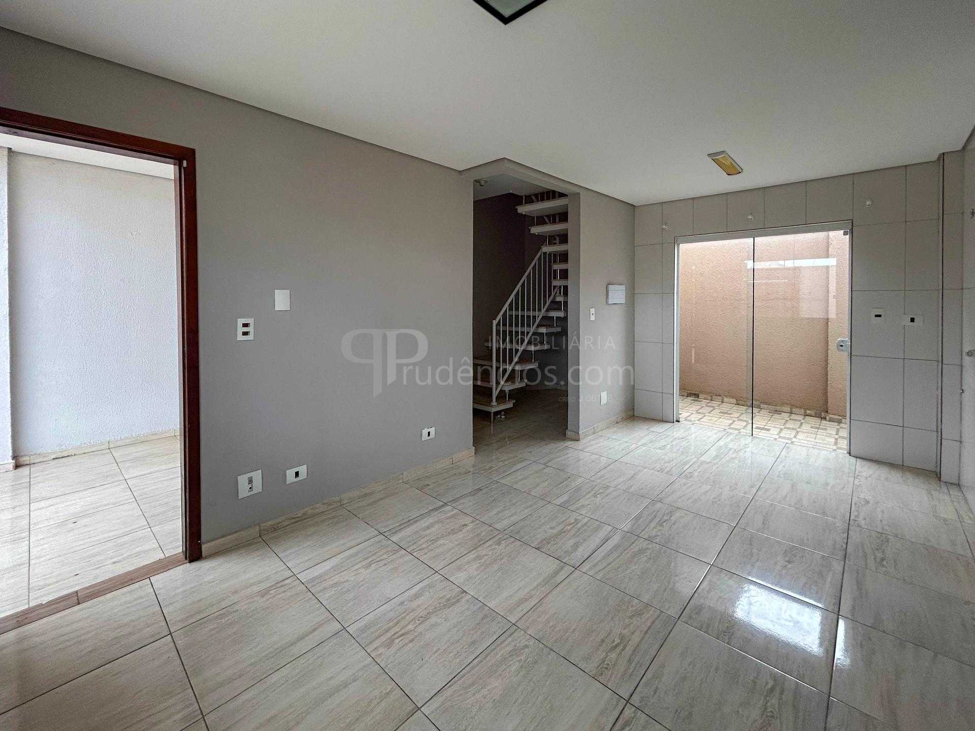 Sobrado de Esquina 3 Quartos com Acesso à Av. Brasil - Fazenda...