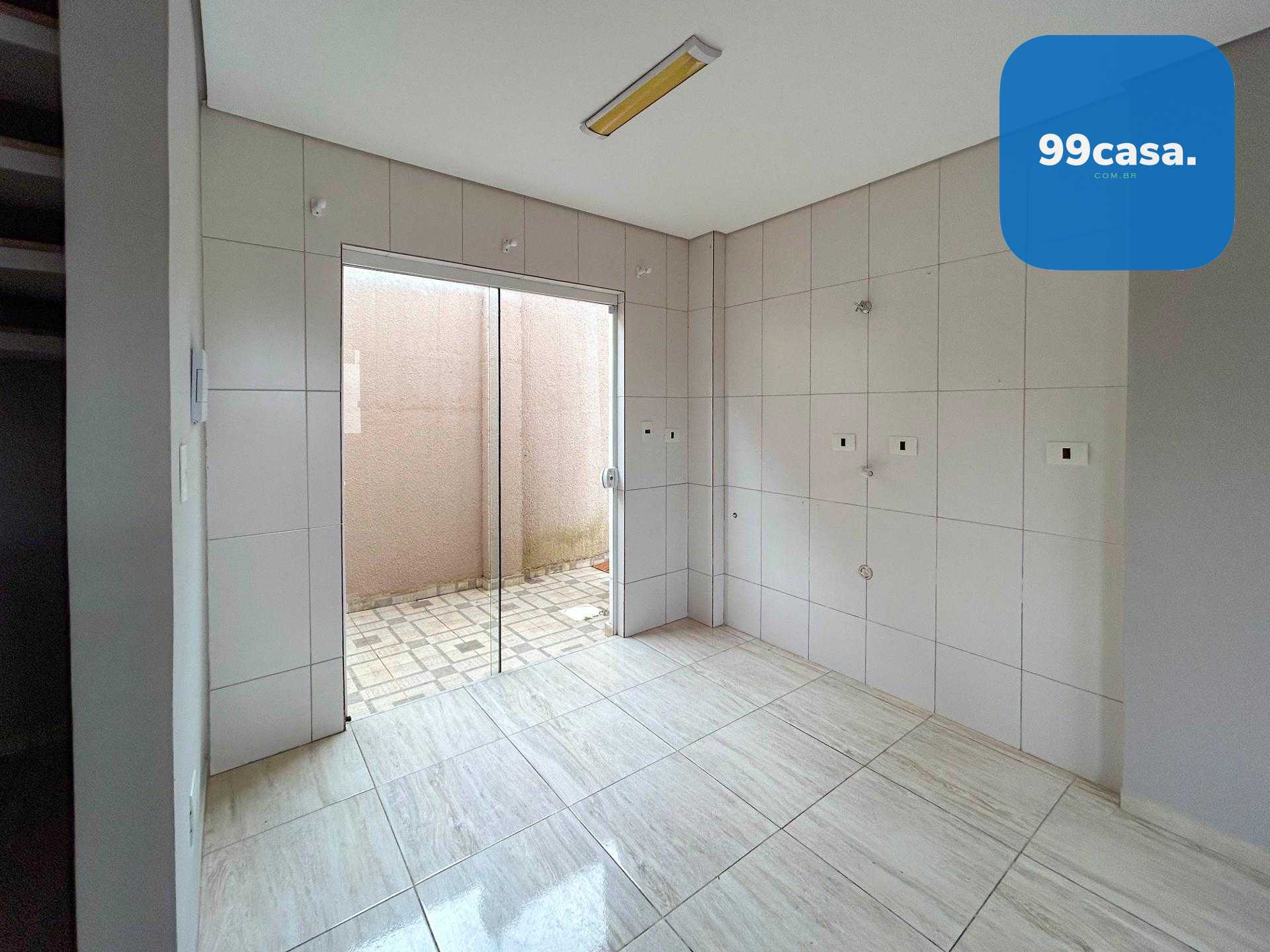 Sobrado de Esquina 3 Quartos com Acesso à Av. Brasil - Fazenda...