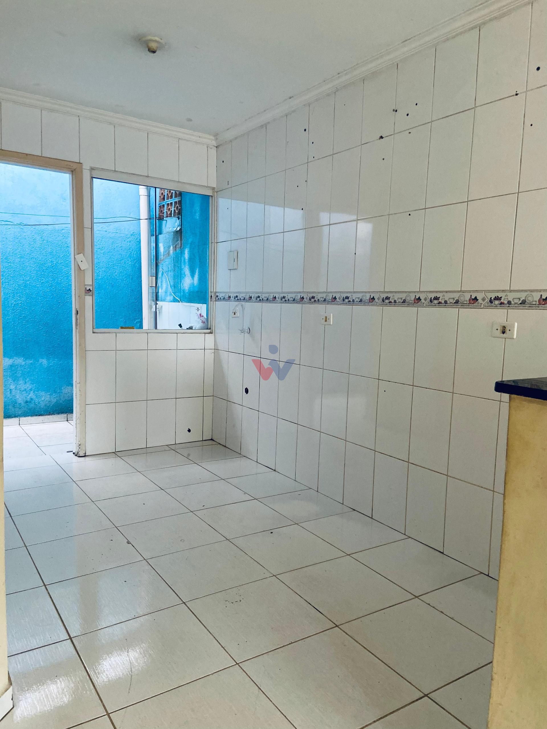 Casa 2 Quartos com Garagem para 2 Carros no Bairro Iguaçu - Fa...