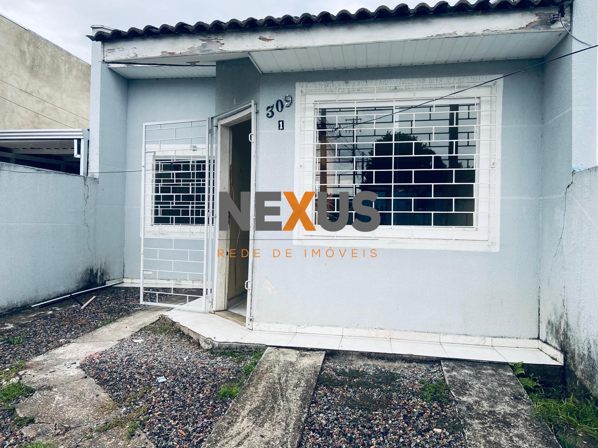 Casa 2 Quartos com Garagem para 2 Carros no Bairro Iguaçu - Fa...