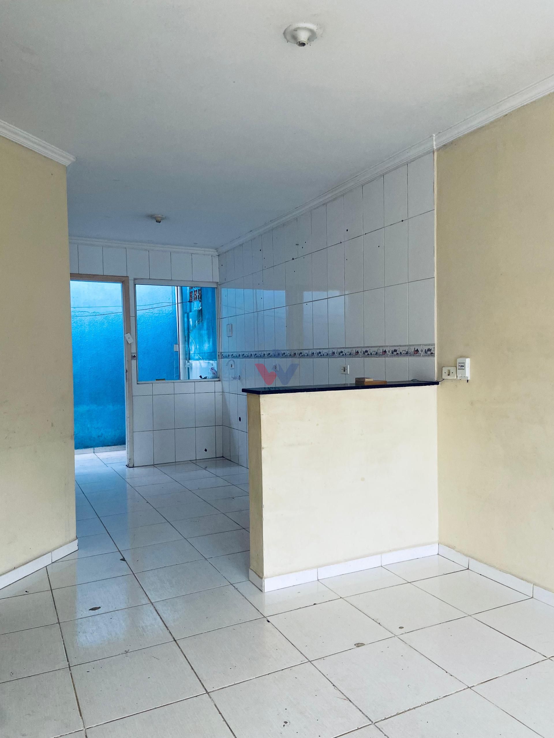 Casa 2 Quartos com Garagem para 2 Carros no Bairro Iguaçu - Fa...