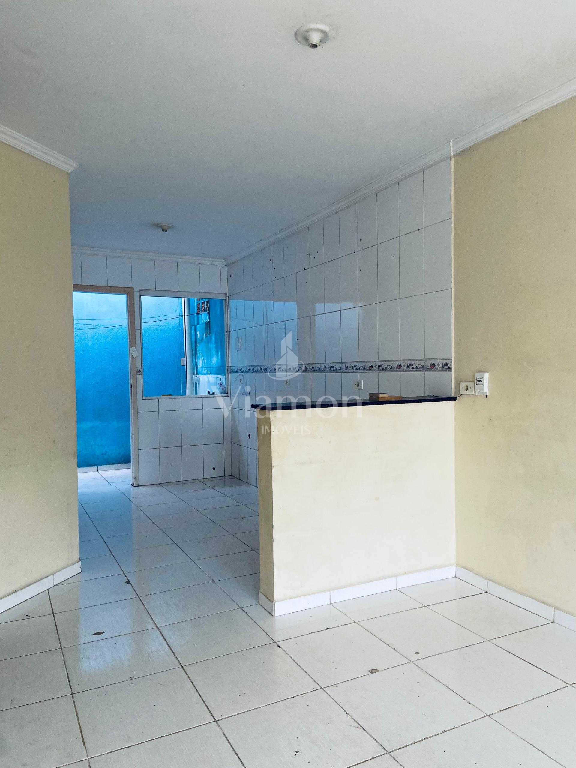 Casa 2 Quartos com Garagem para 2 Carros no Bairro Iguaçu - Fa...