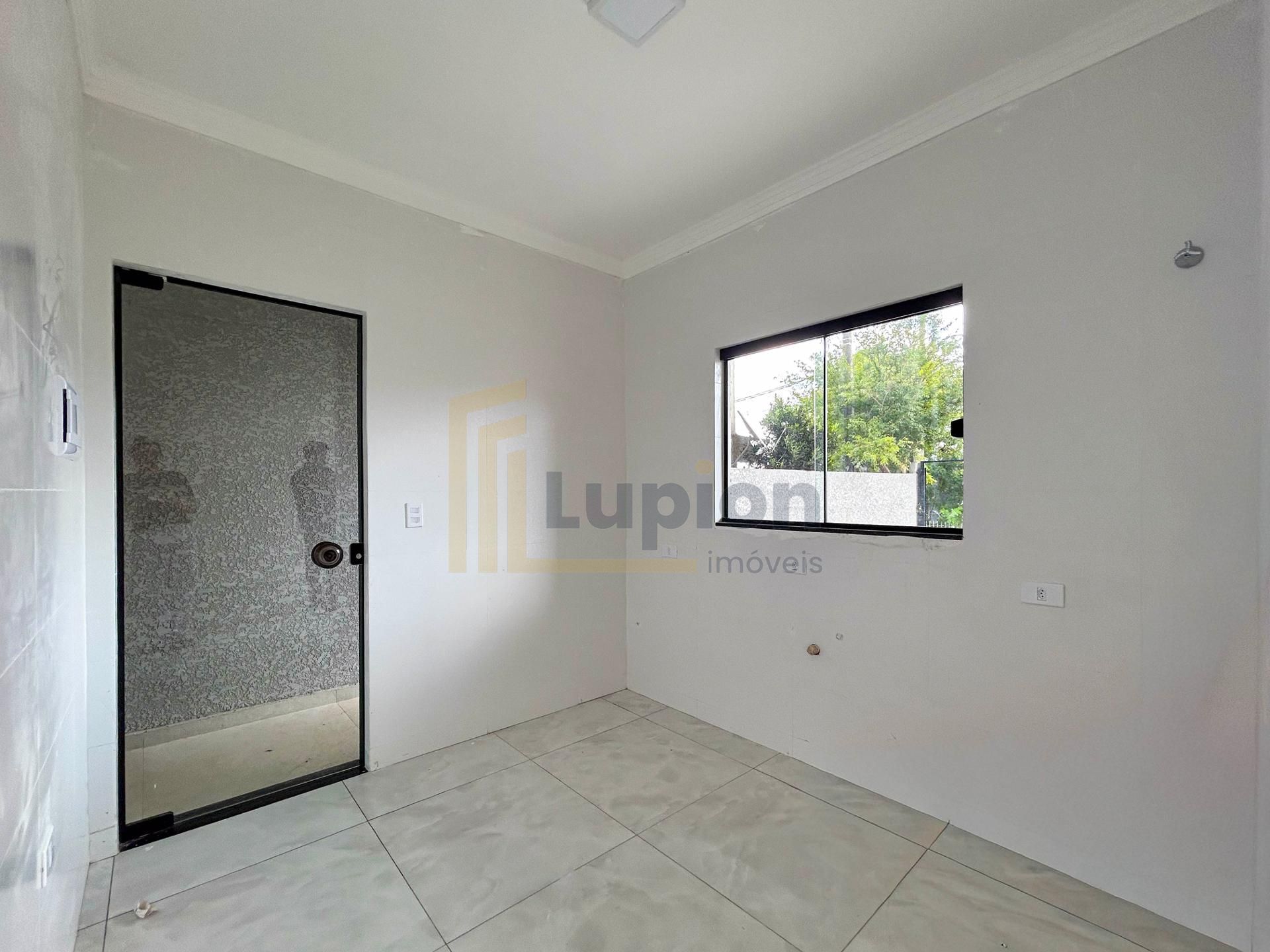 Casa 3 Quartos com Suíte e  Amplo Espaço no Iguaçu - Fazenda R...