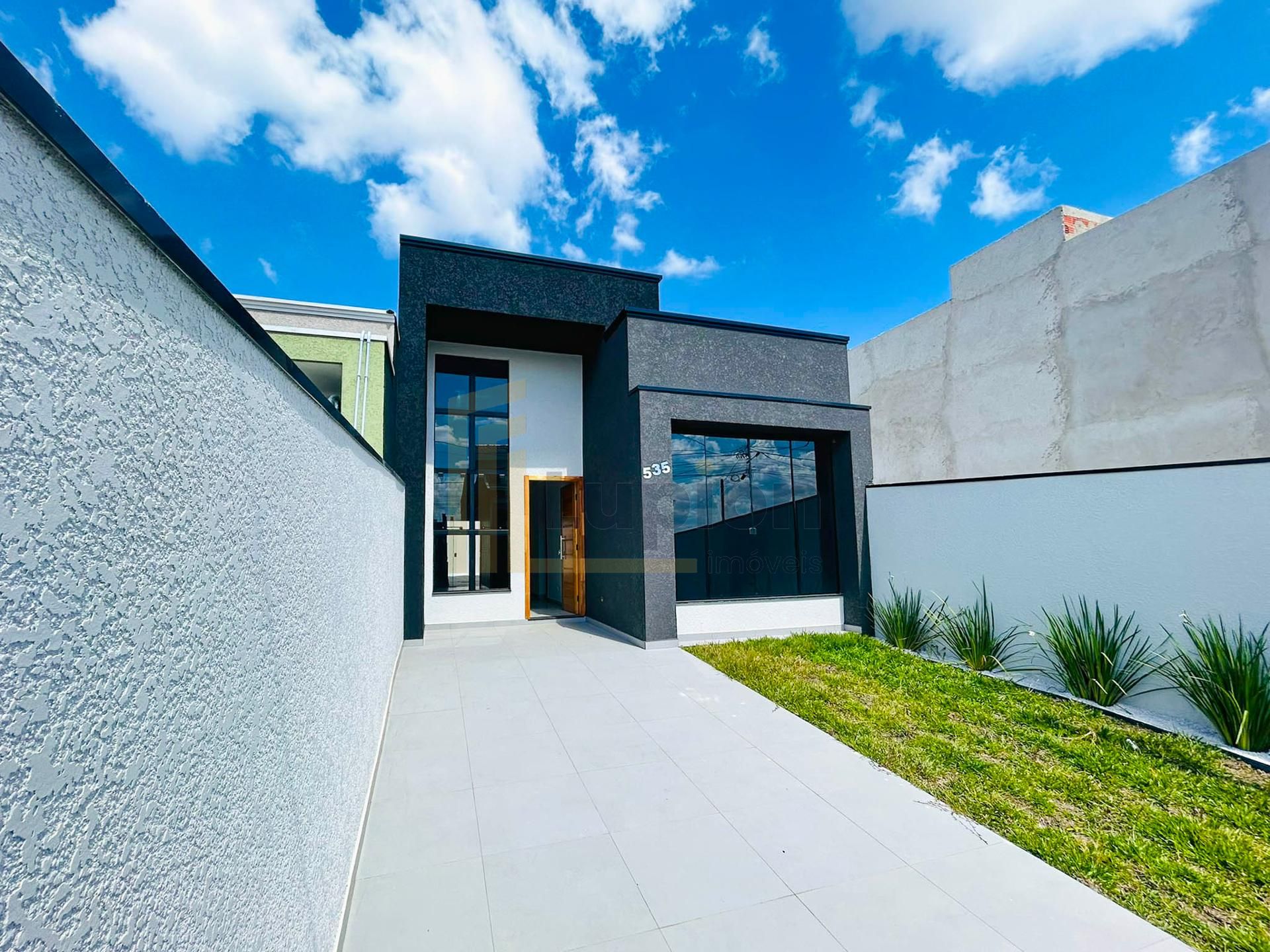 Casa Moderna com 3 Quartos e Suíte   Área Gourmet em Fazenda R...