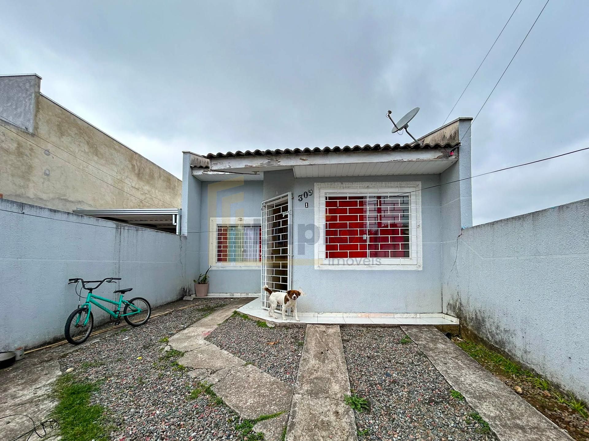 Casa 2 Quartos com Garagem para 2 Carros no Bairro Iguaçu - Fa...