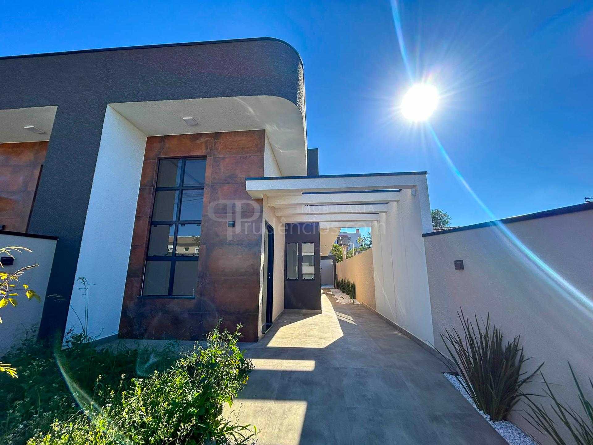 Casa com 3 Quartos, Suíte, Piscina e Área Gourmet no Bairro Na...