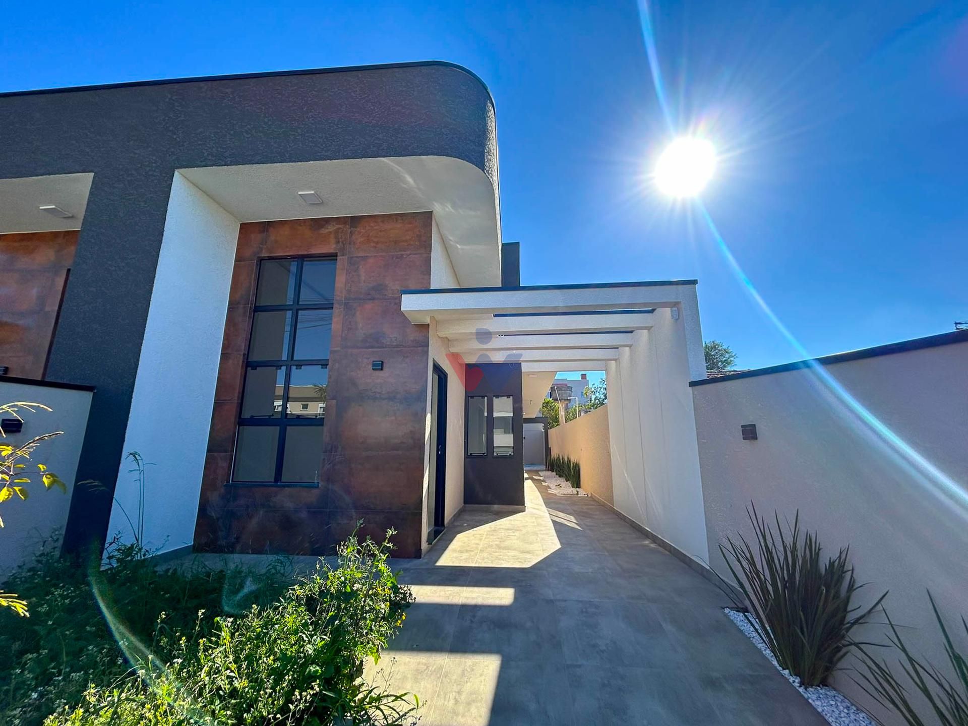 Casa com 3 Quartos, Suíte, Piscina e Área Gourmet no Bairro Na...