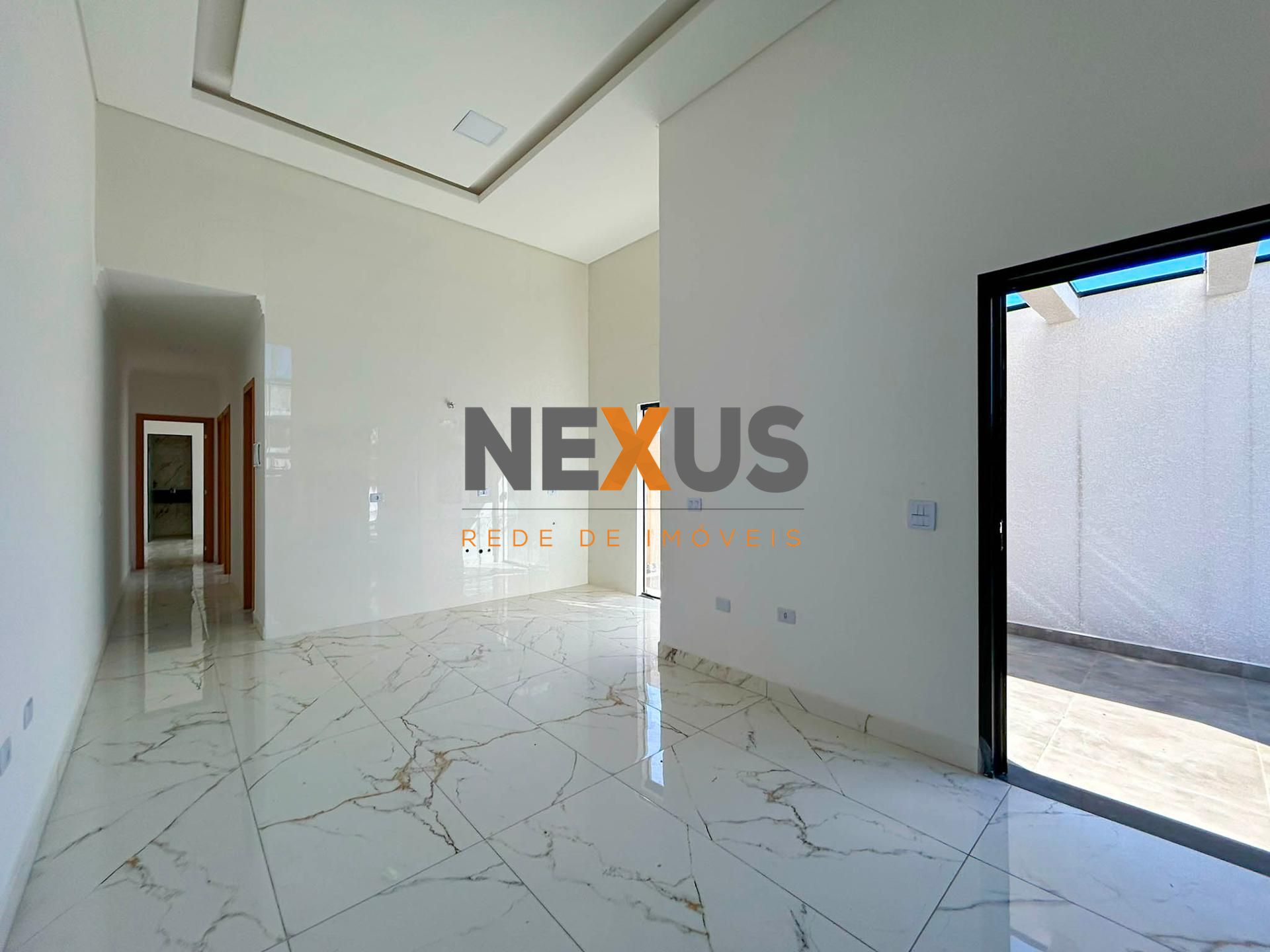 Casa com 3 Quartos, Suíte, Piscina e Área Gourmet no Bairro Na...