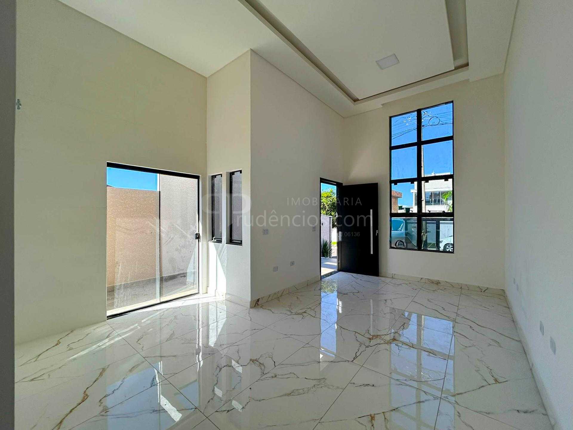 Casa com 3 Quartos, Suíte, Piscina e Área Gourmet no Bairro Na...