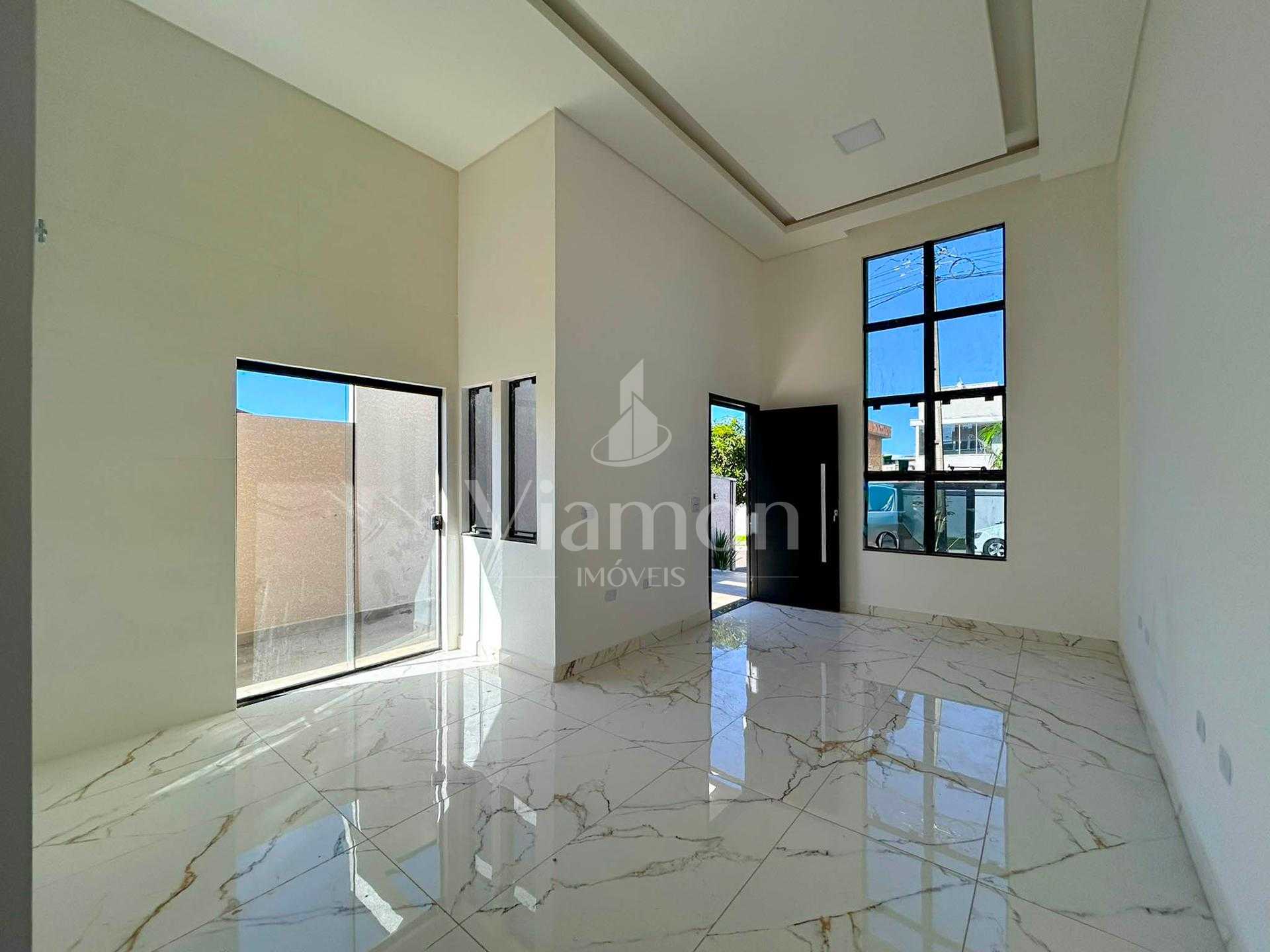 Casa com 3 Quartos, Suíte, Piscina e Área Gourmet no Bairro Na...